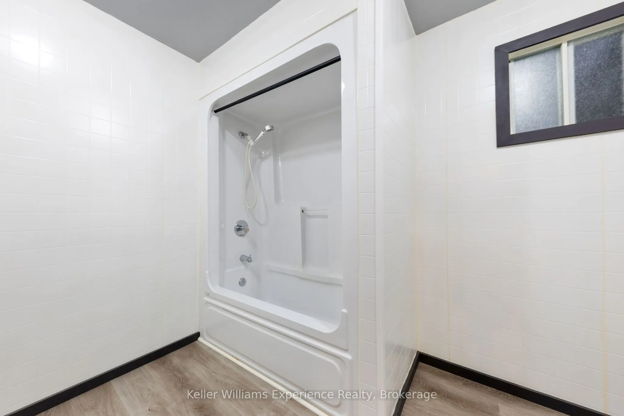 706 Simcoe Avenue