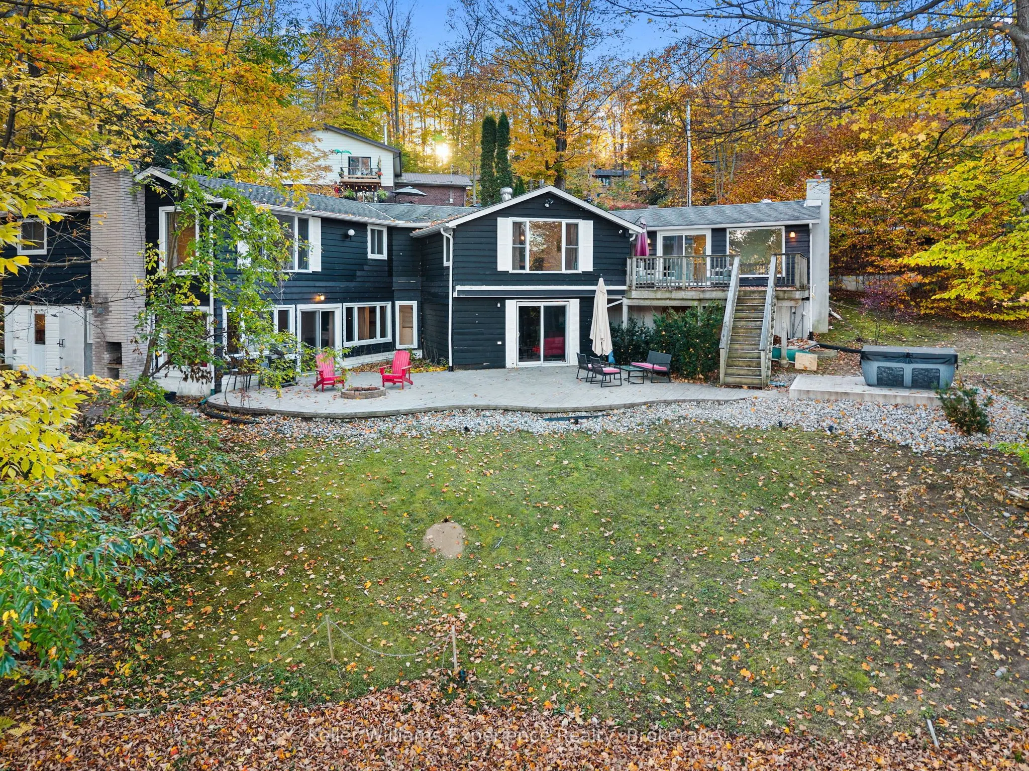 21 Lakeview Crescent