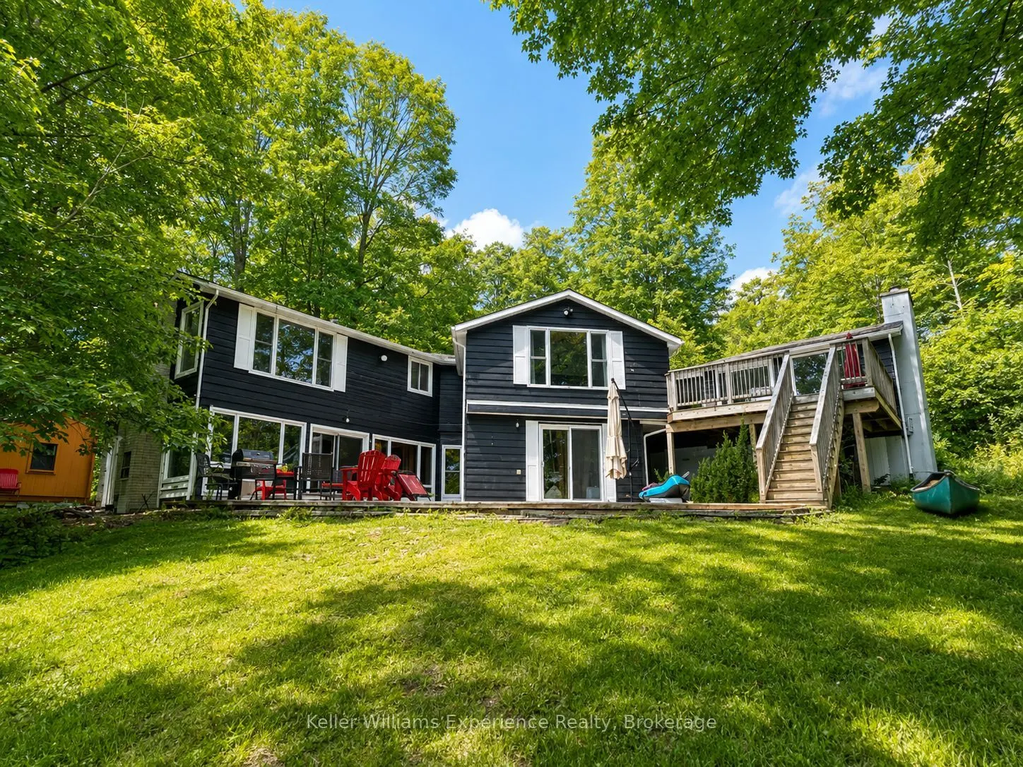 21 Lakeview Crescent