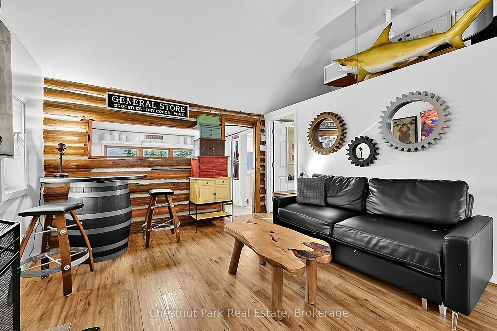 125 River Road E
