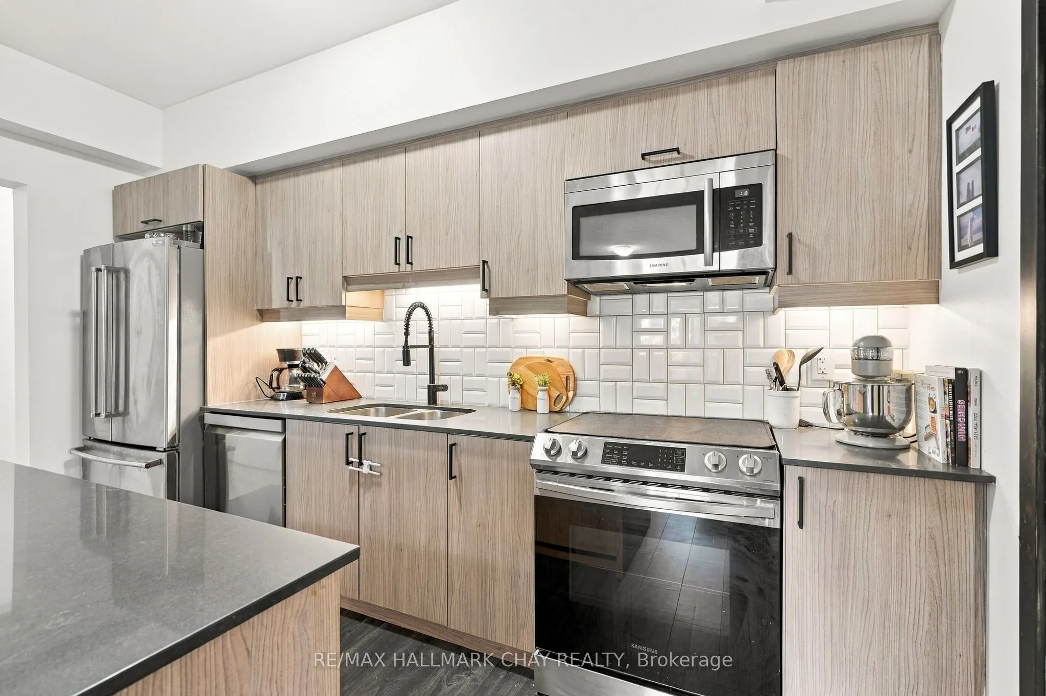 5 Chef Lane #107