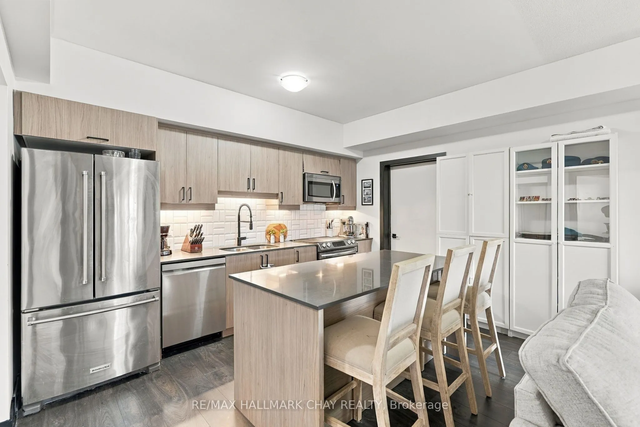 5 Chef Lane #107