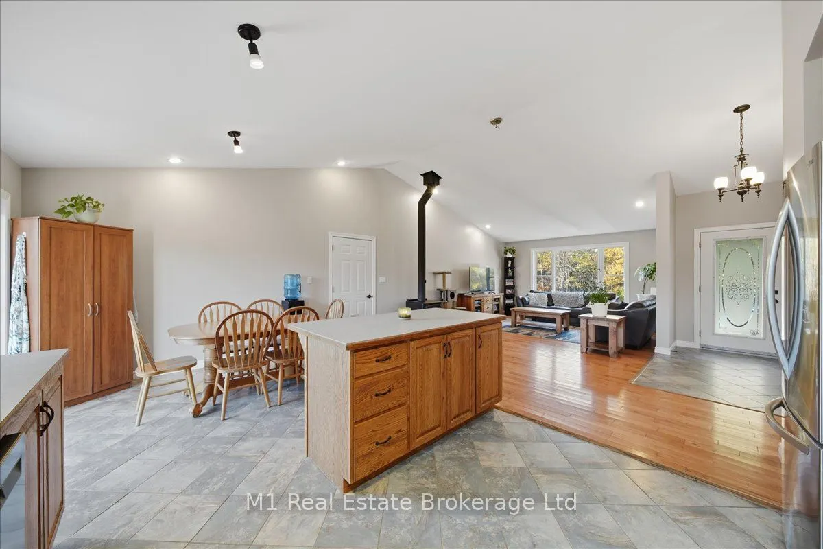 3261 St. Amant Road