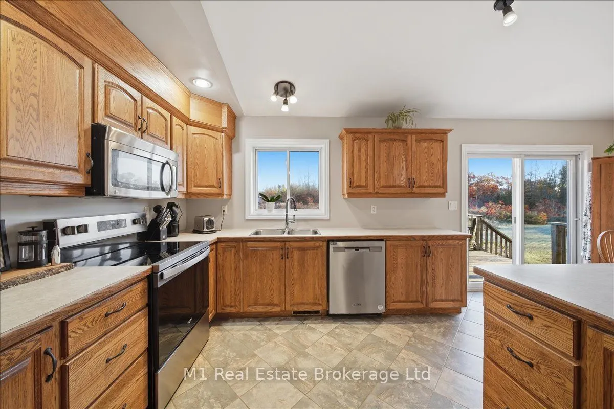 3261 St. Amant Road