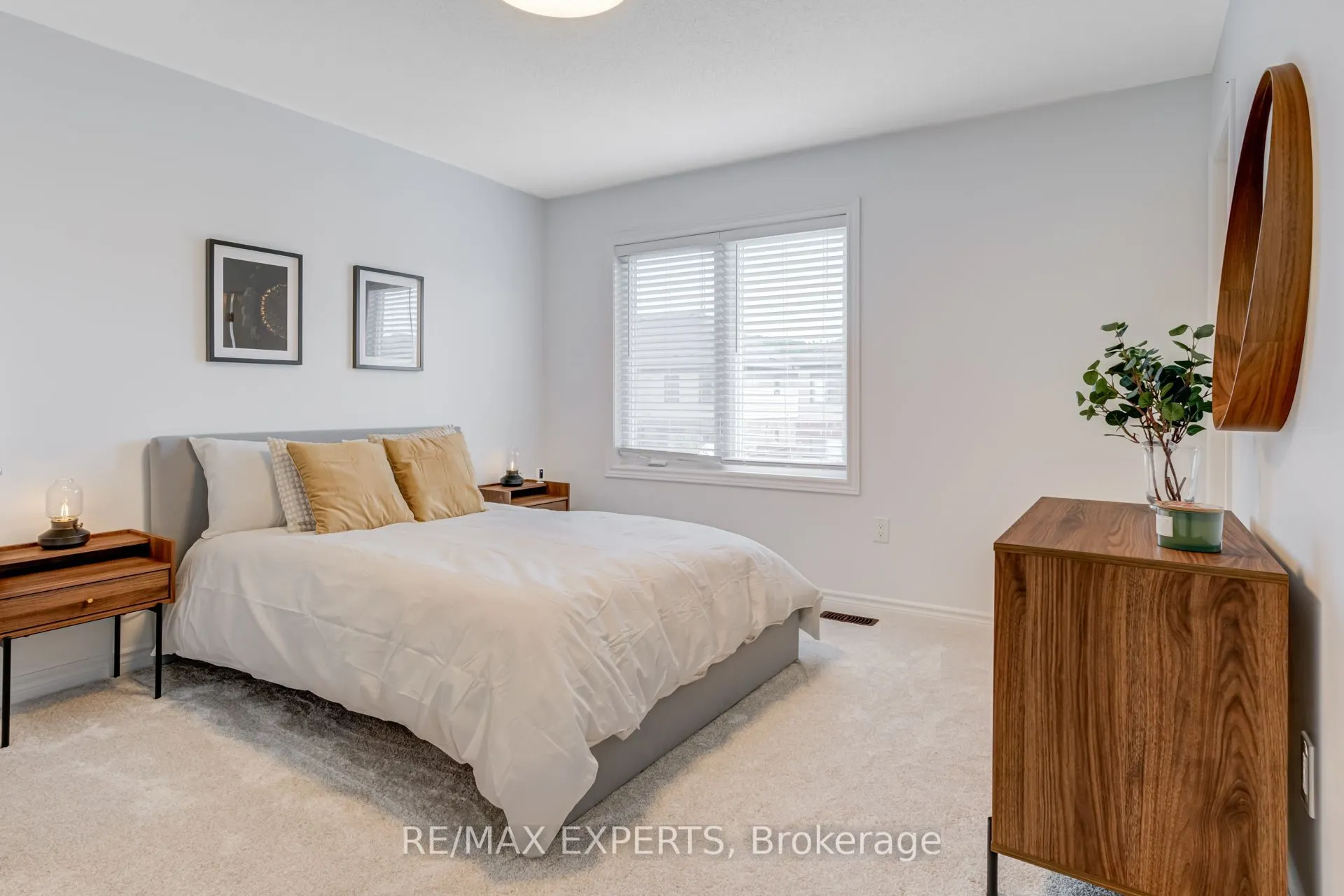 19 Cygnus Crescent