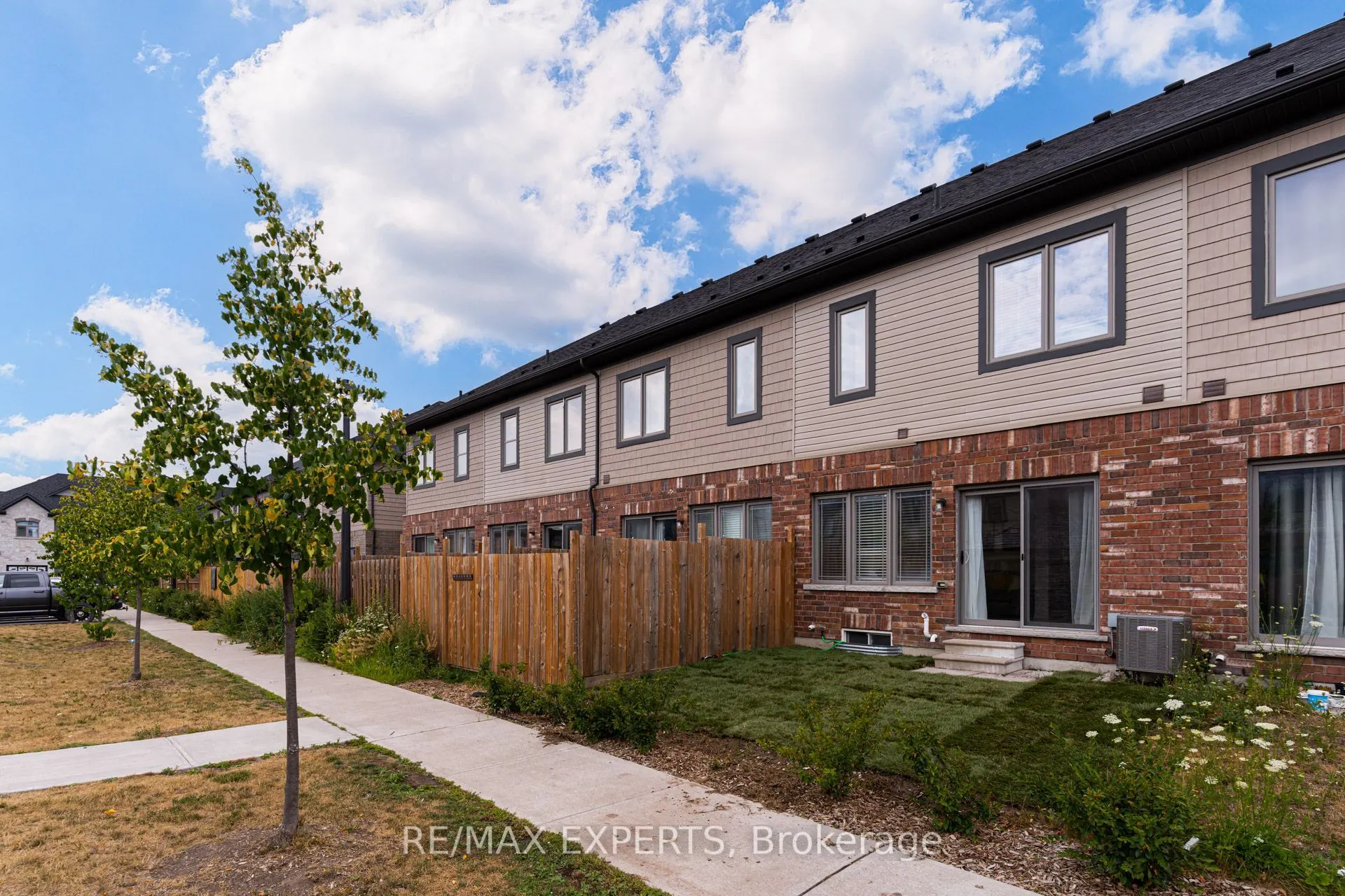 19 Cygnus Crescent