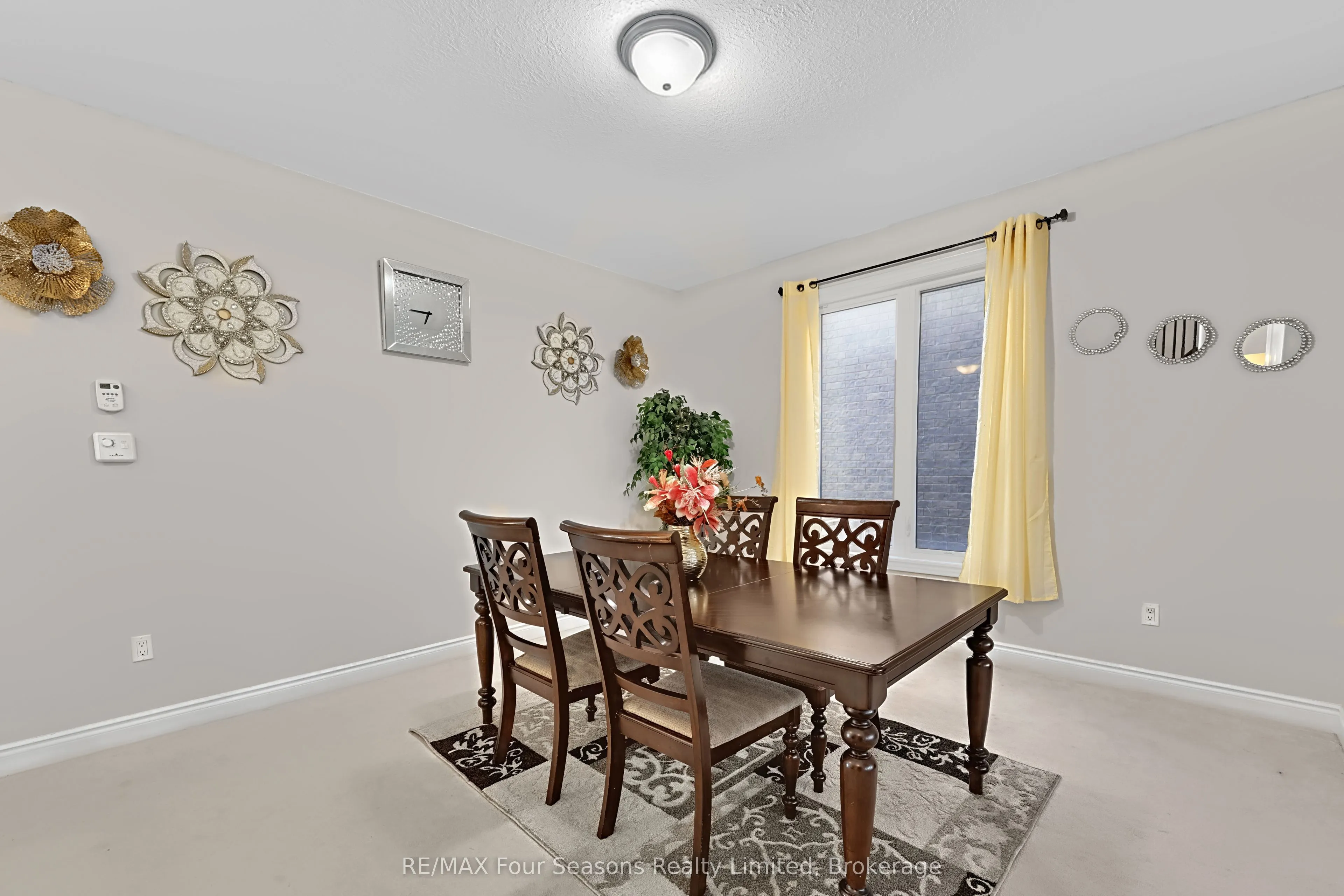 71 Lockerbie Crescent