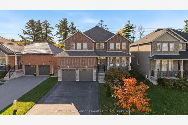 71 Lockerbie Crescent