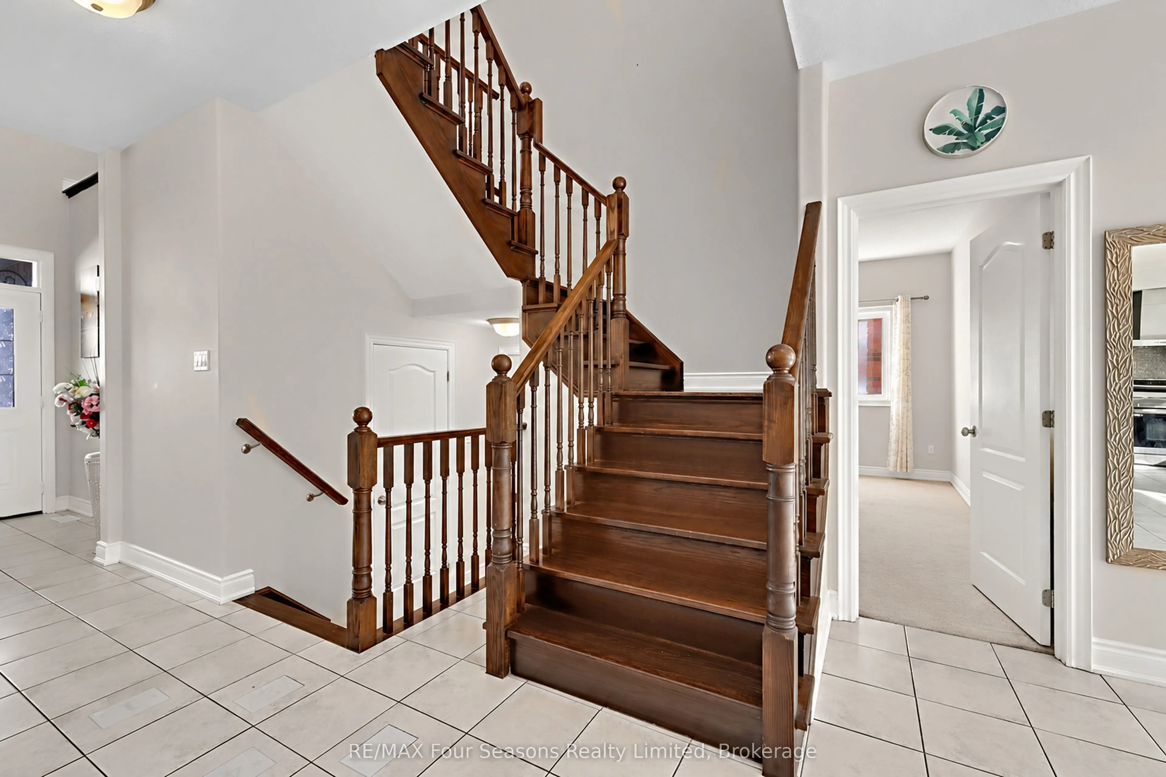 71 Lockerbie Crescent