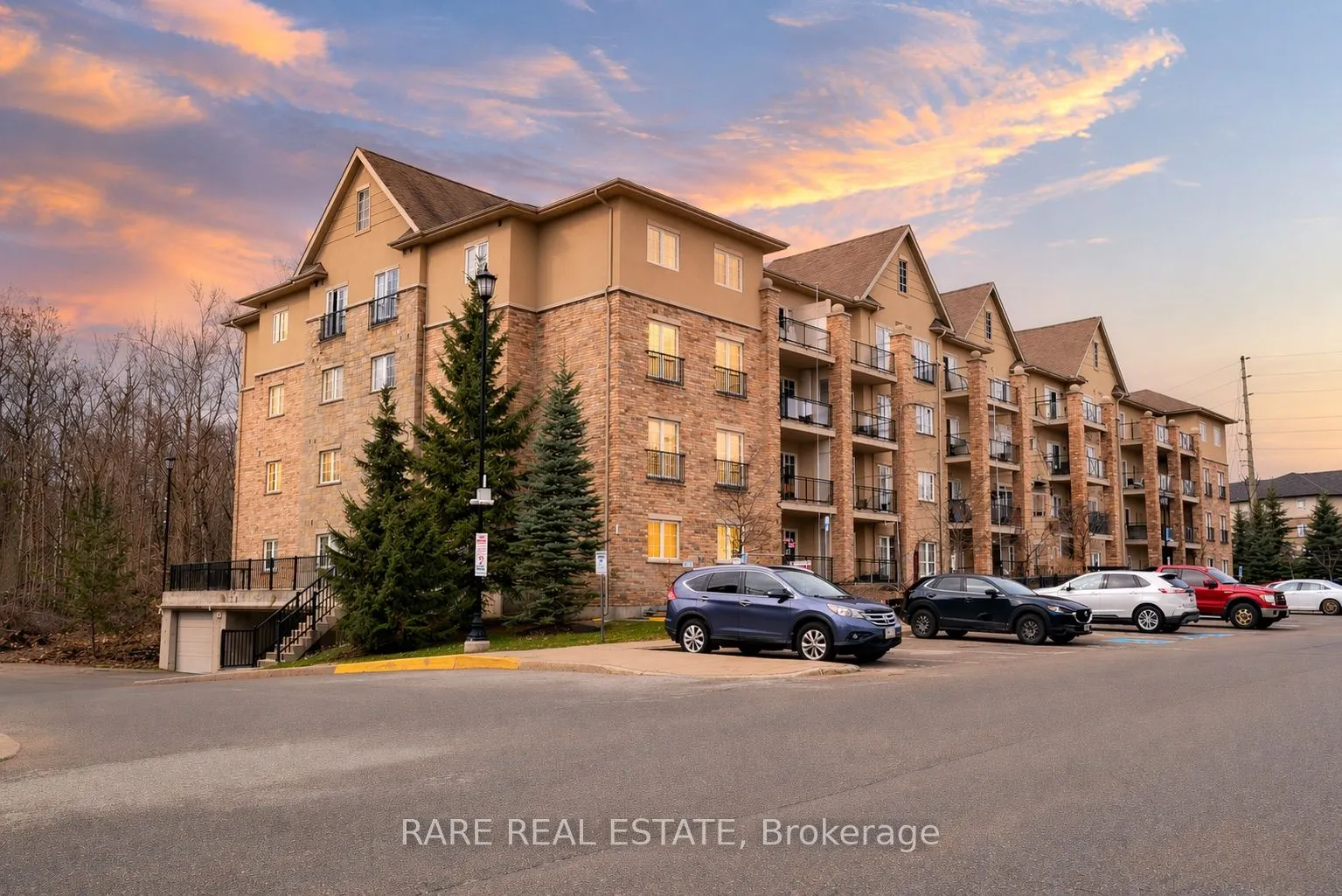 41 Ferndale Drive S #309