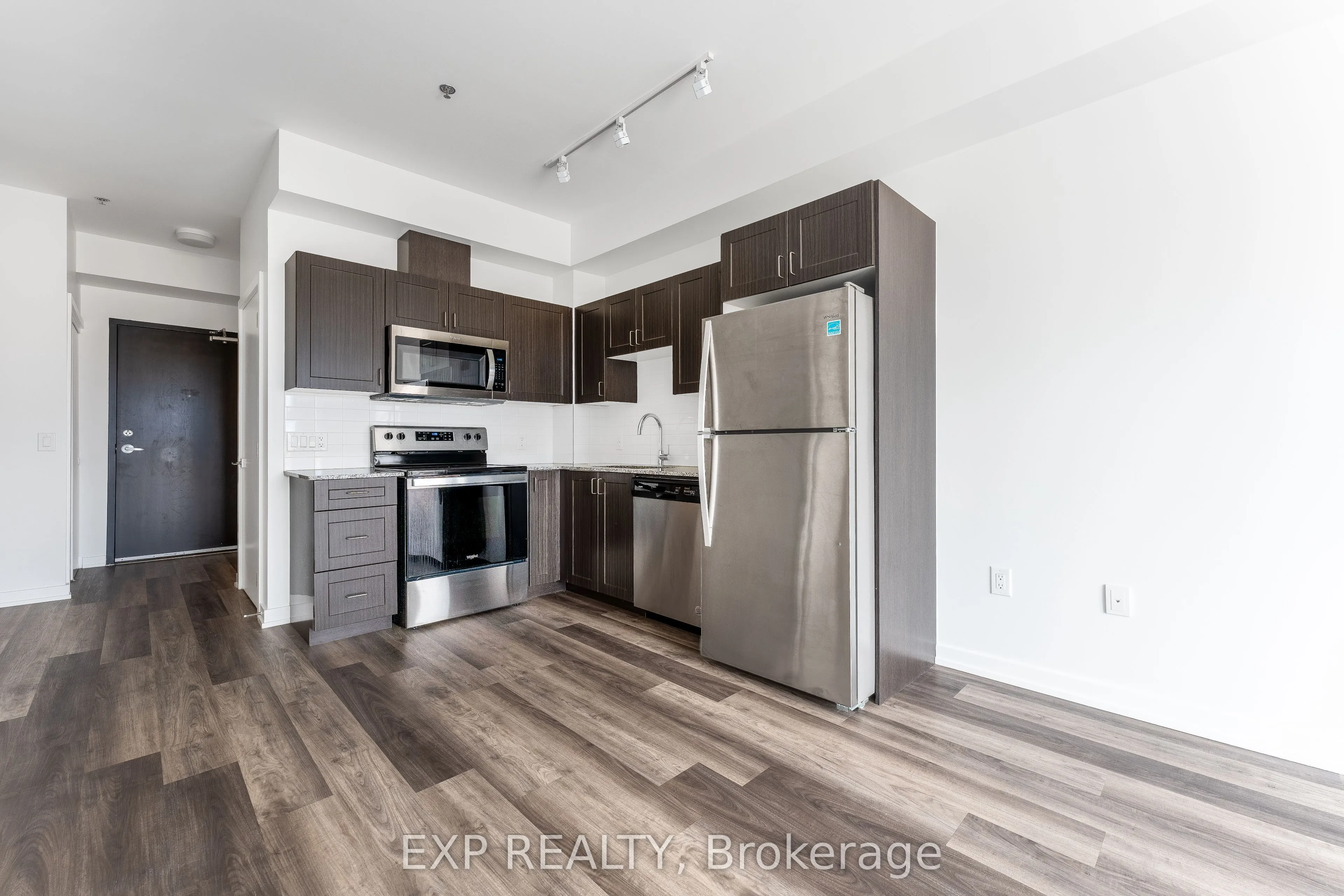 430 Essa Road #406