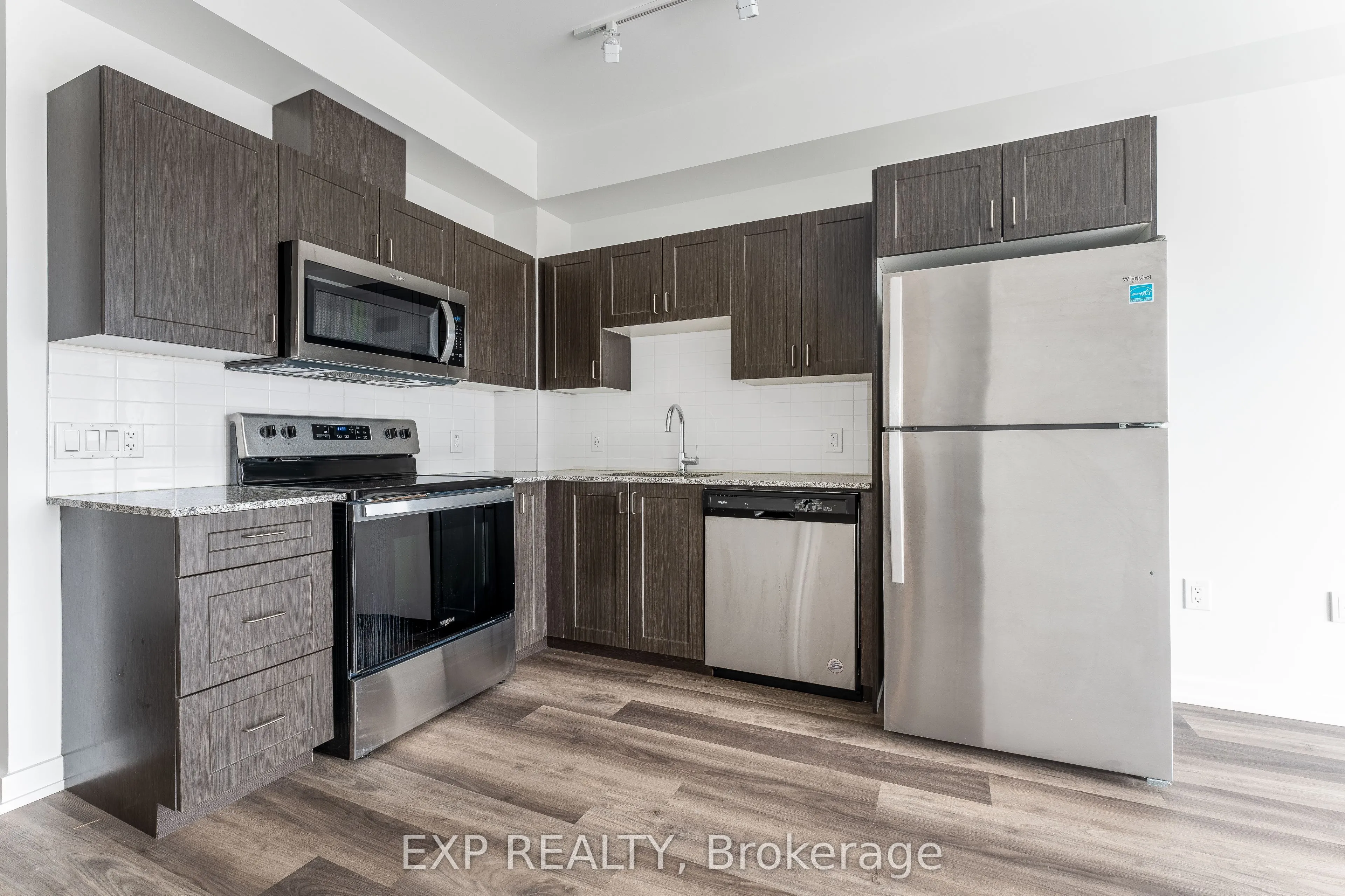 430 Essa Road #406