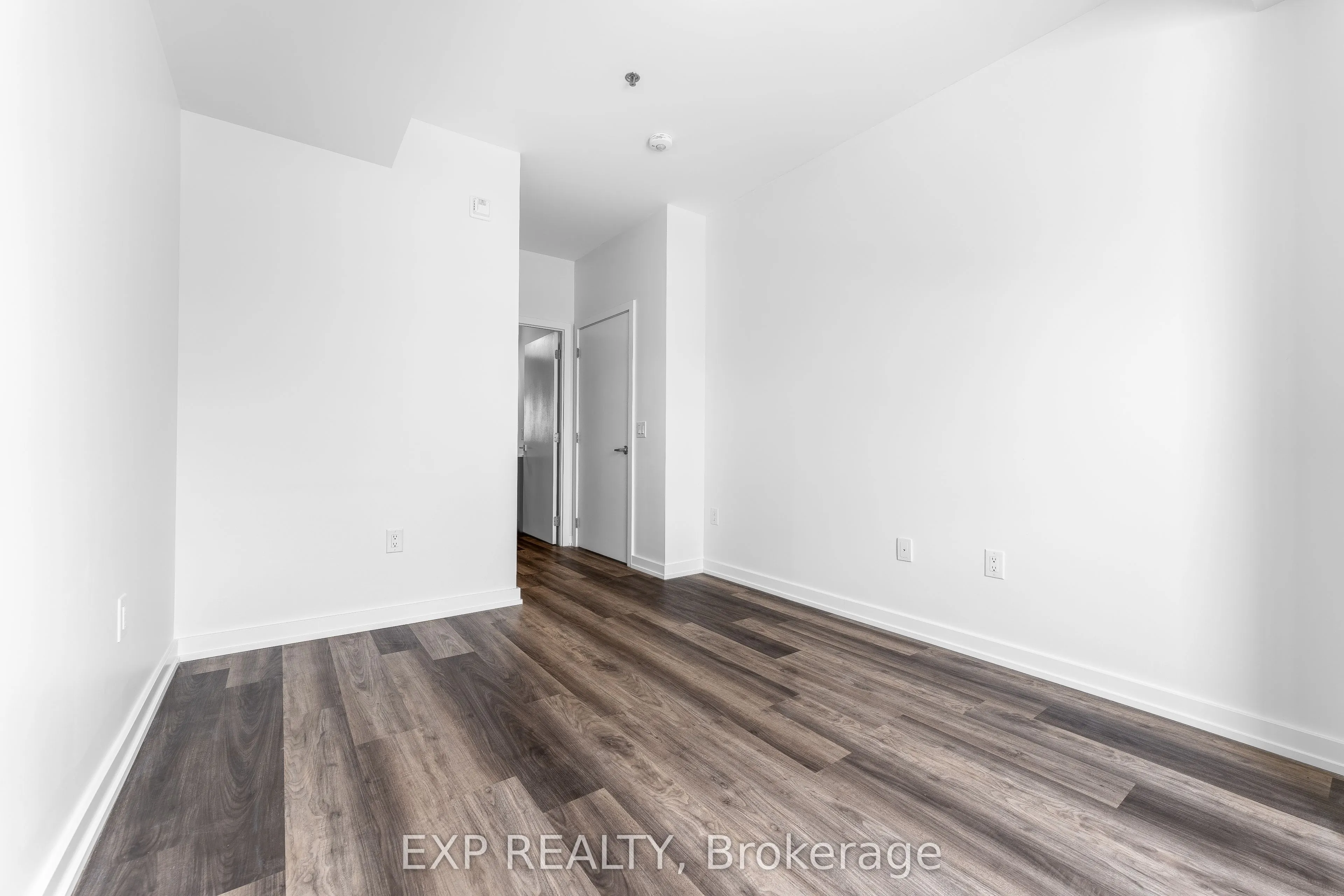 430 Essa Road #406