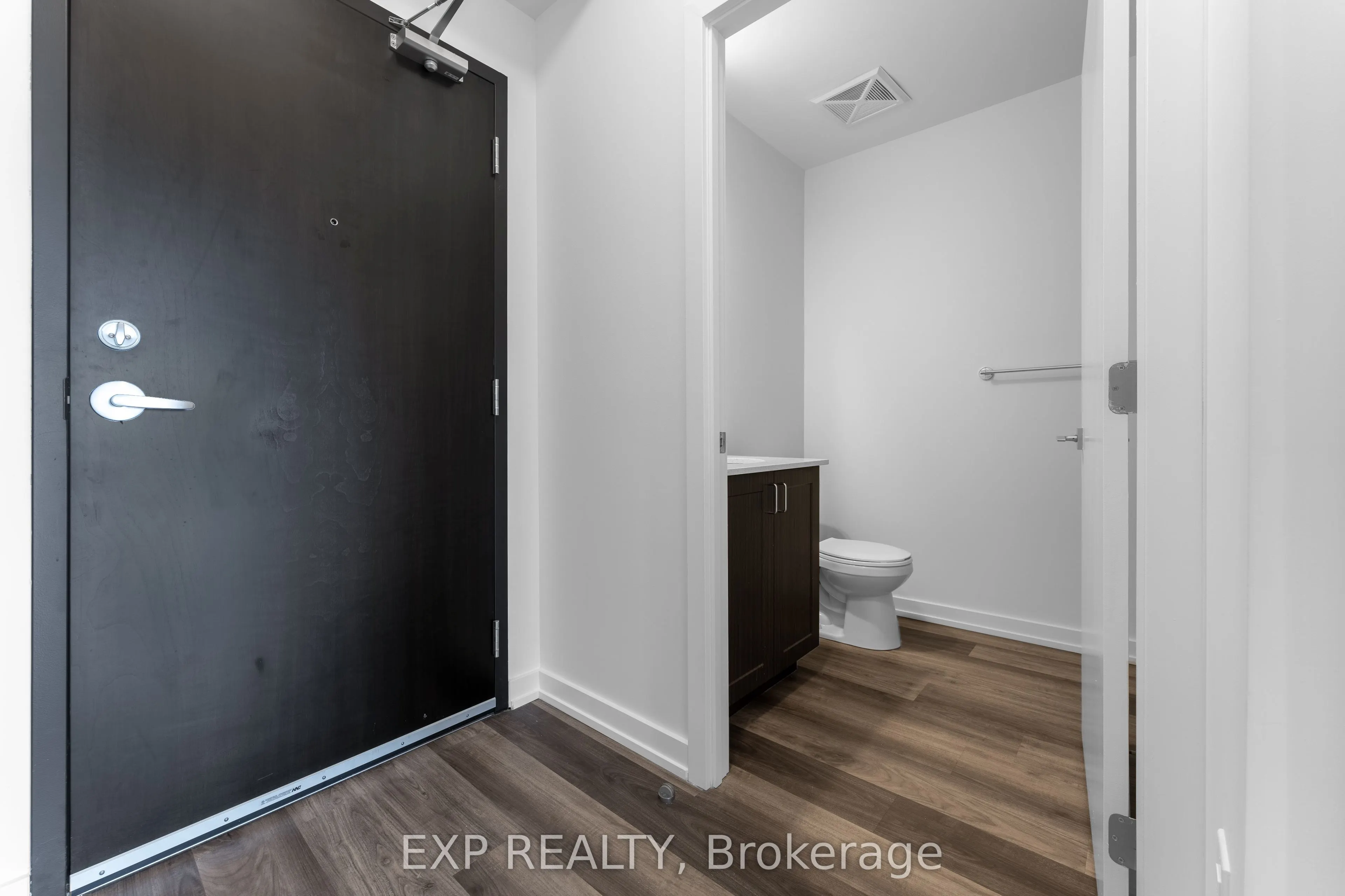 430 Essa Road #406