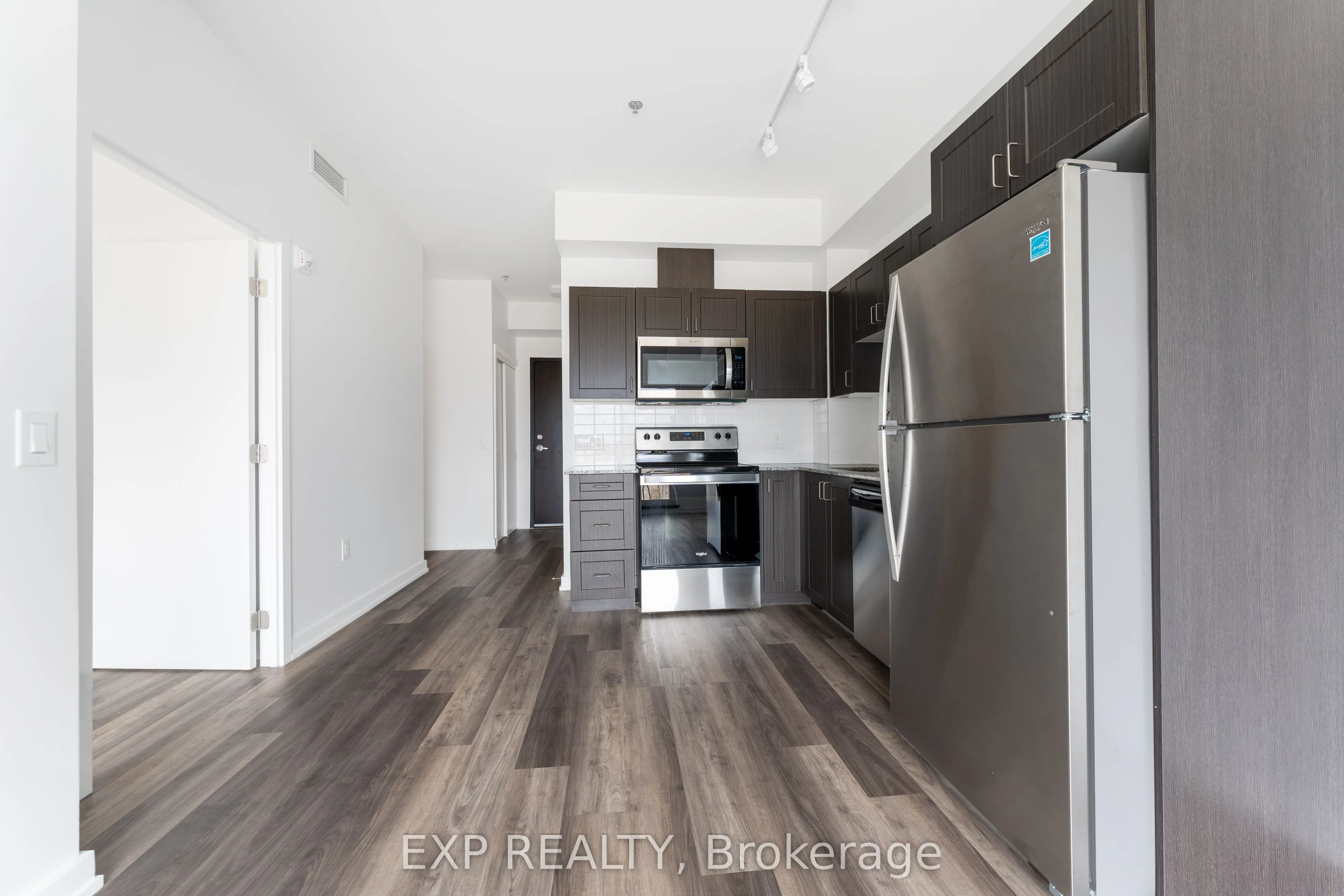 430 Essa Road #406