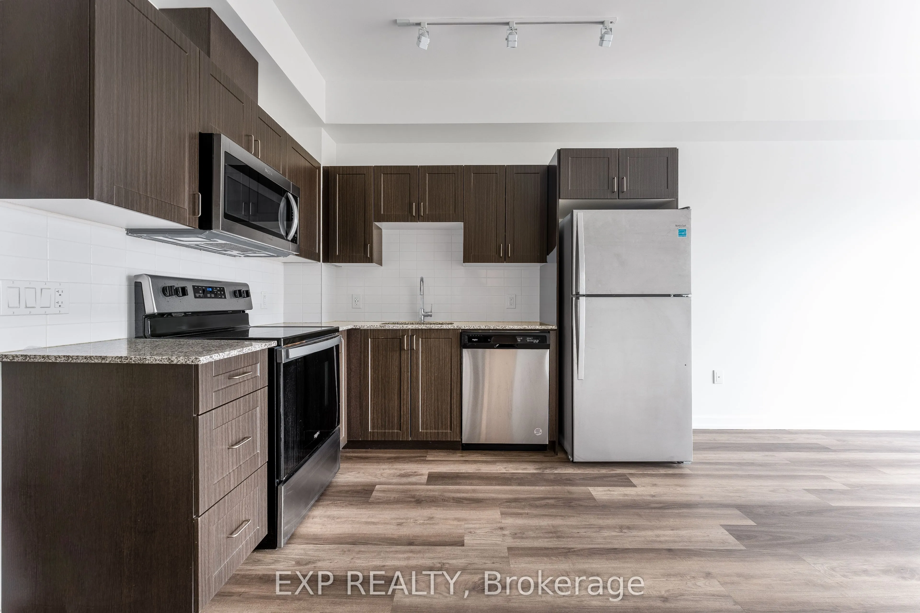 430 Essa Road #406