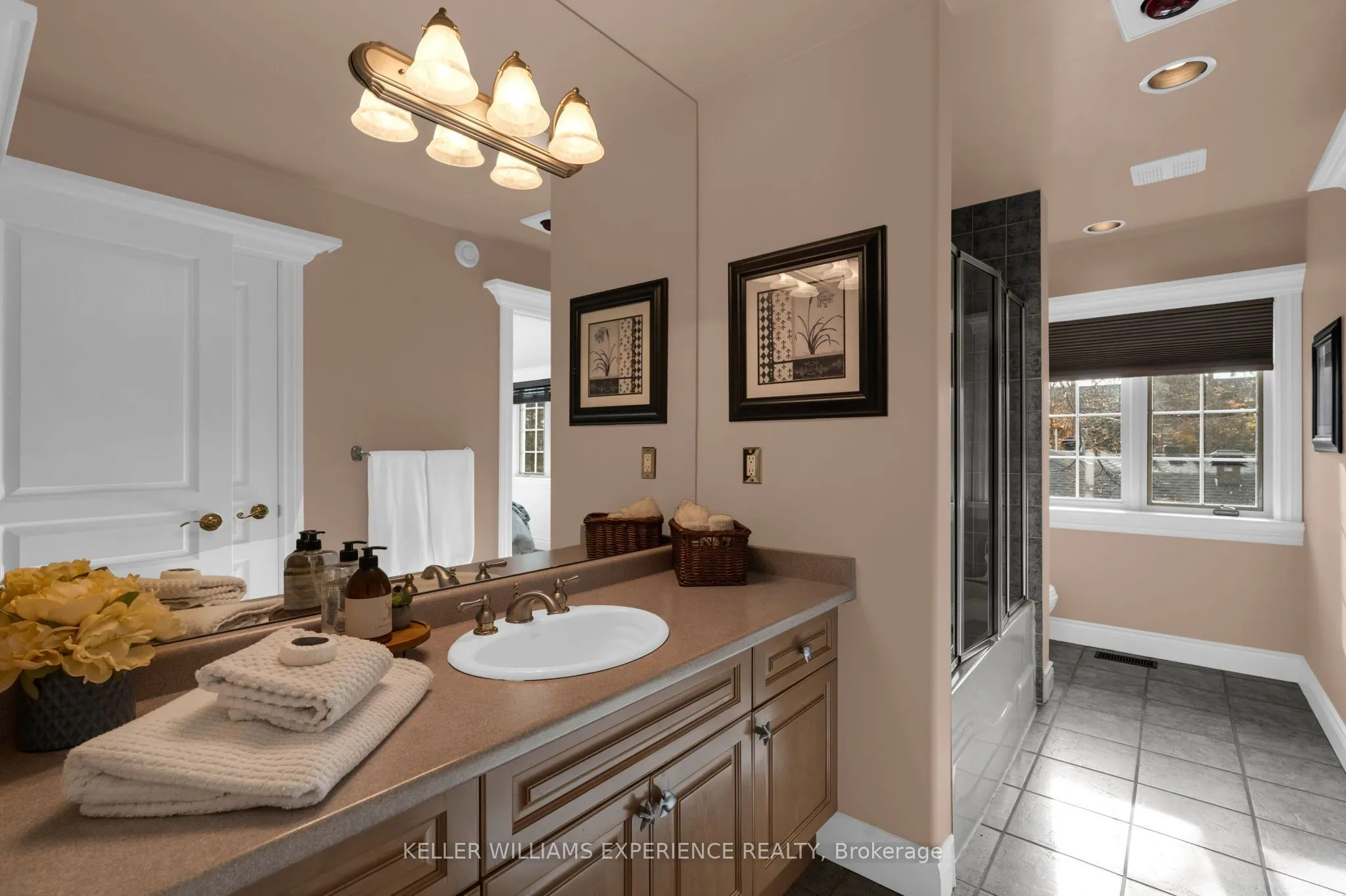 17 Fairway Court