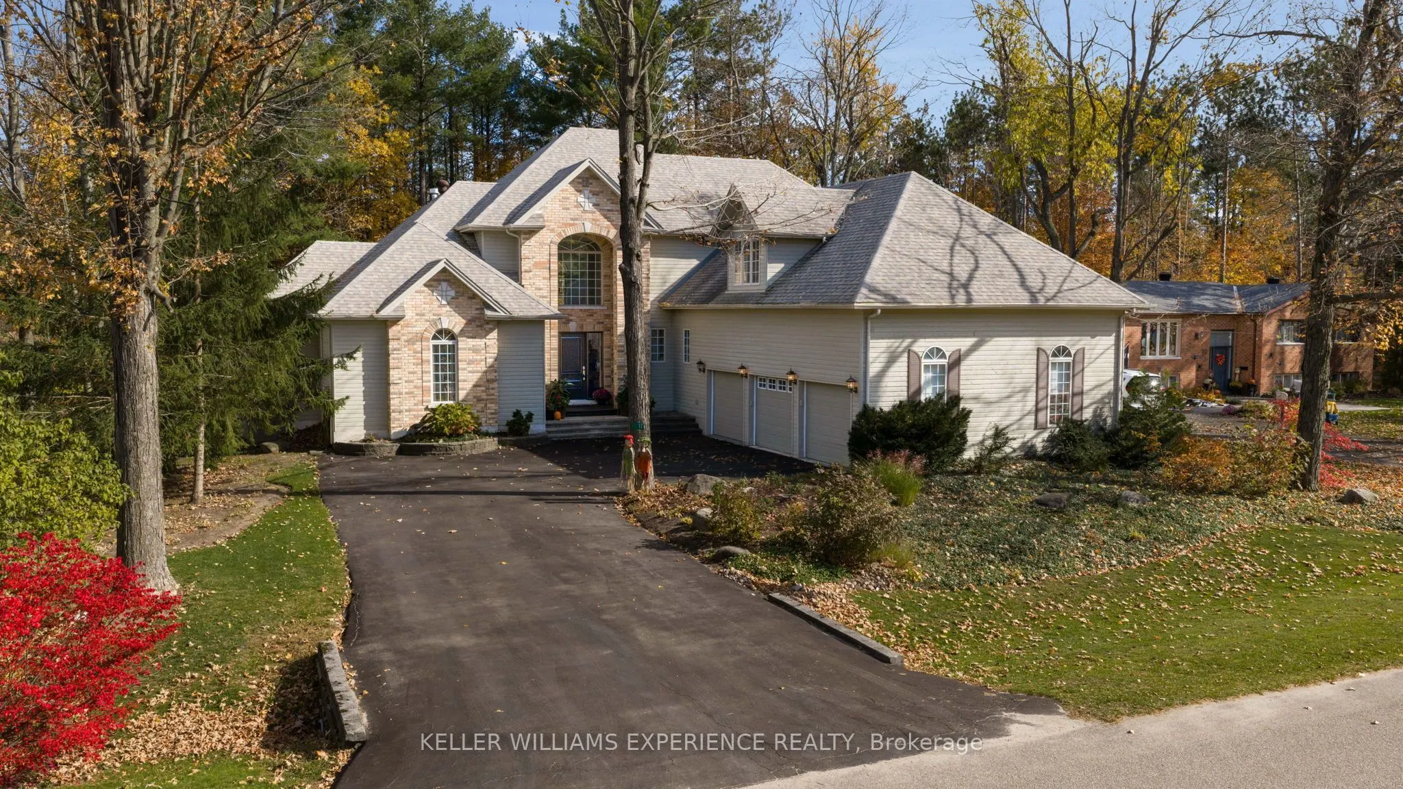 17 Fairway Court
