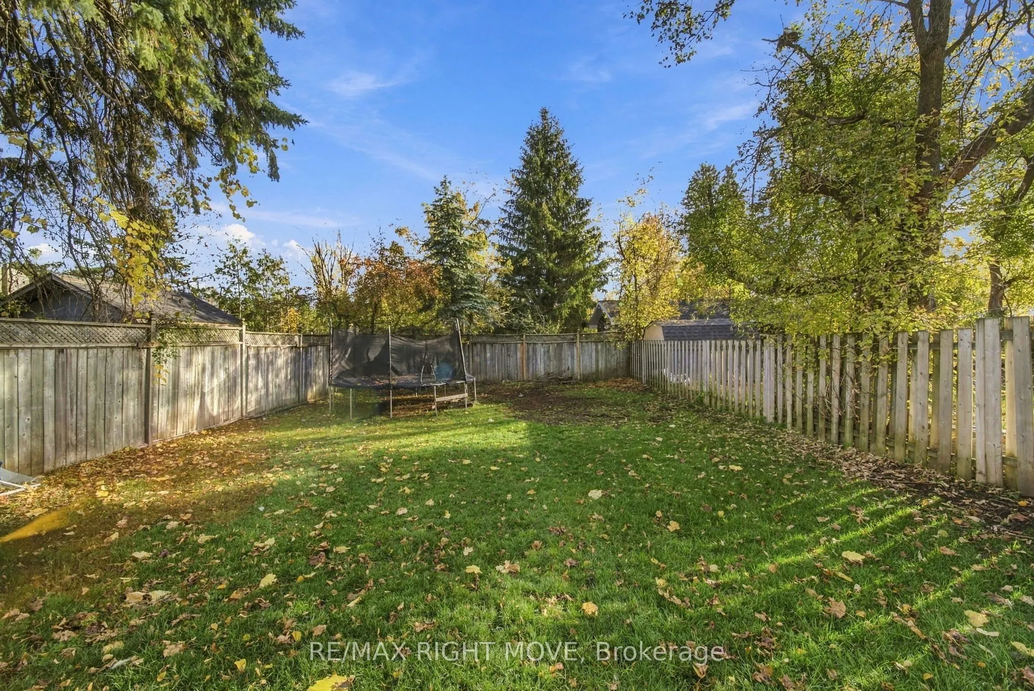 94 Westmount Drive N