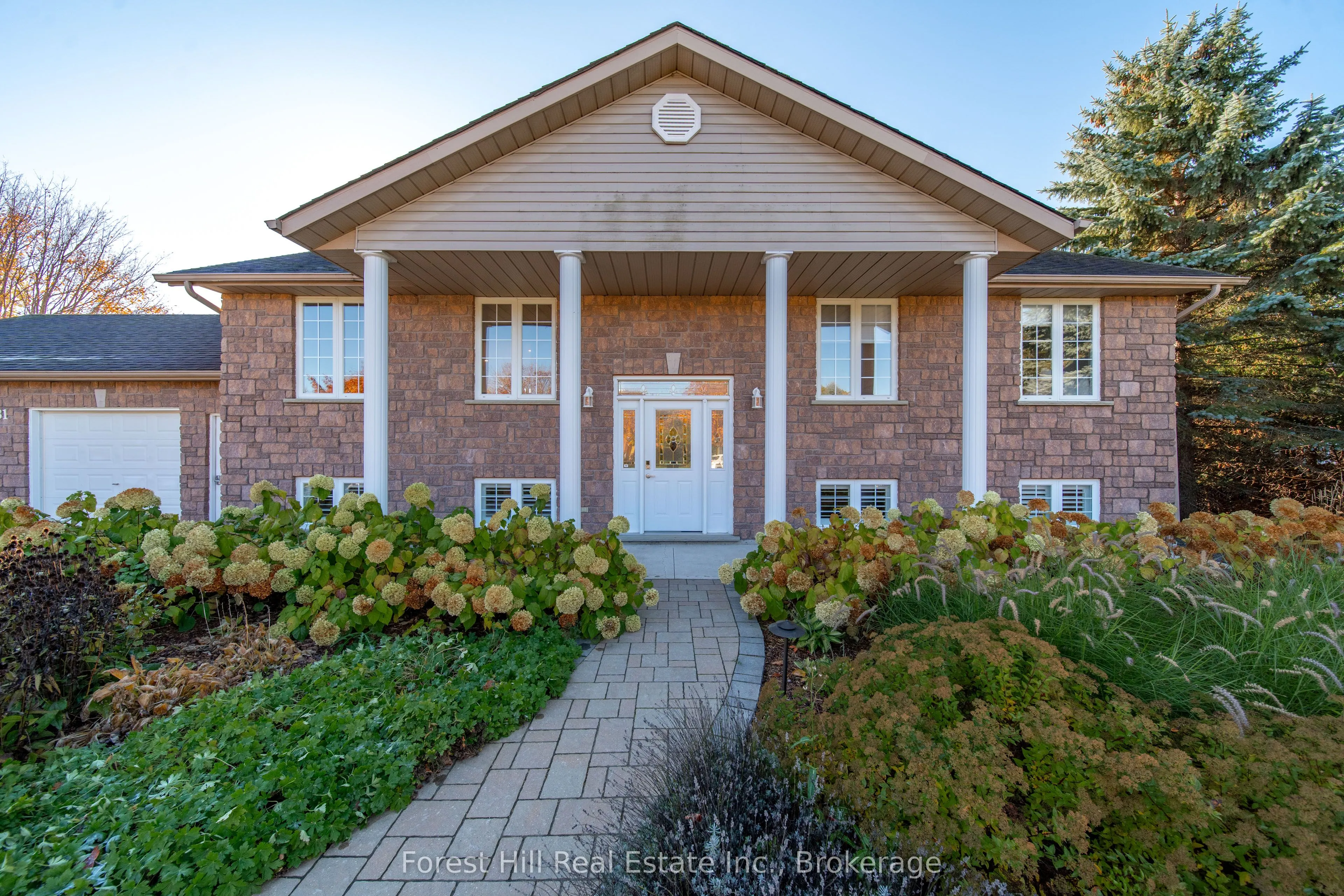 31 MCKEAN Boulevard