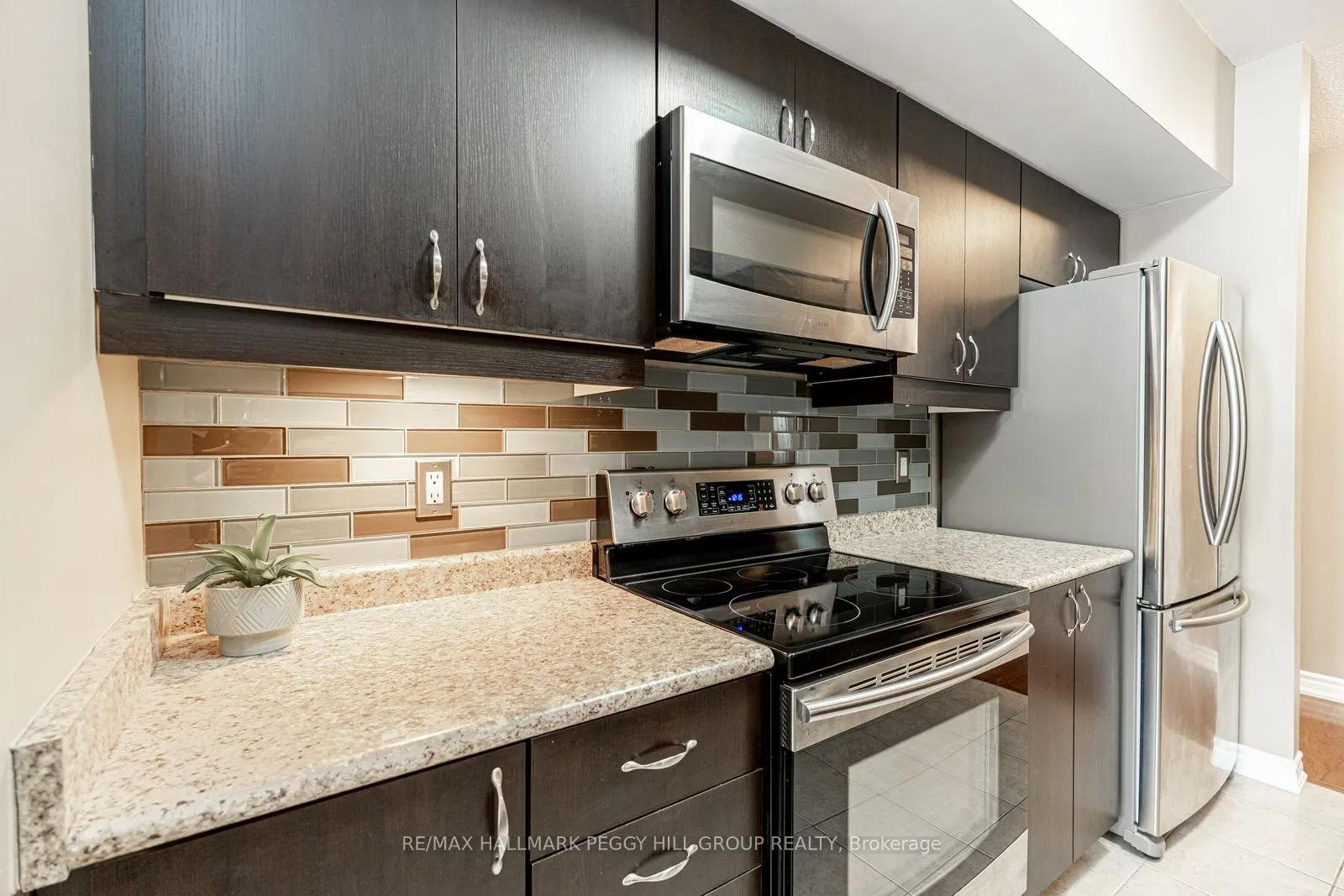 39 Ferndale Drive S #112