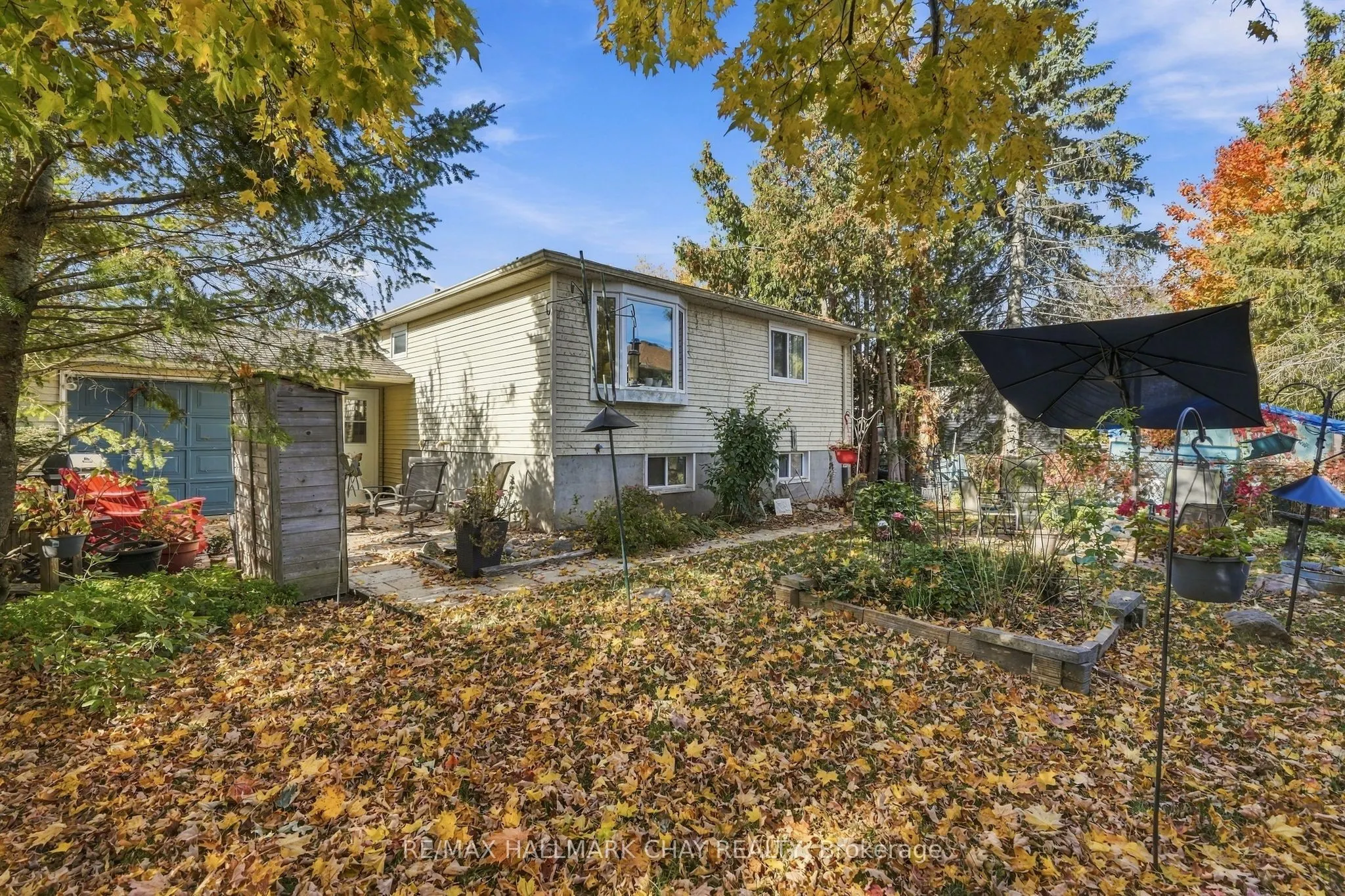 17 WELLS Crescent