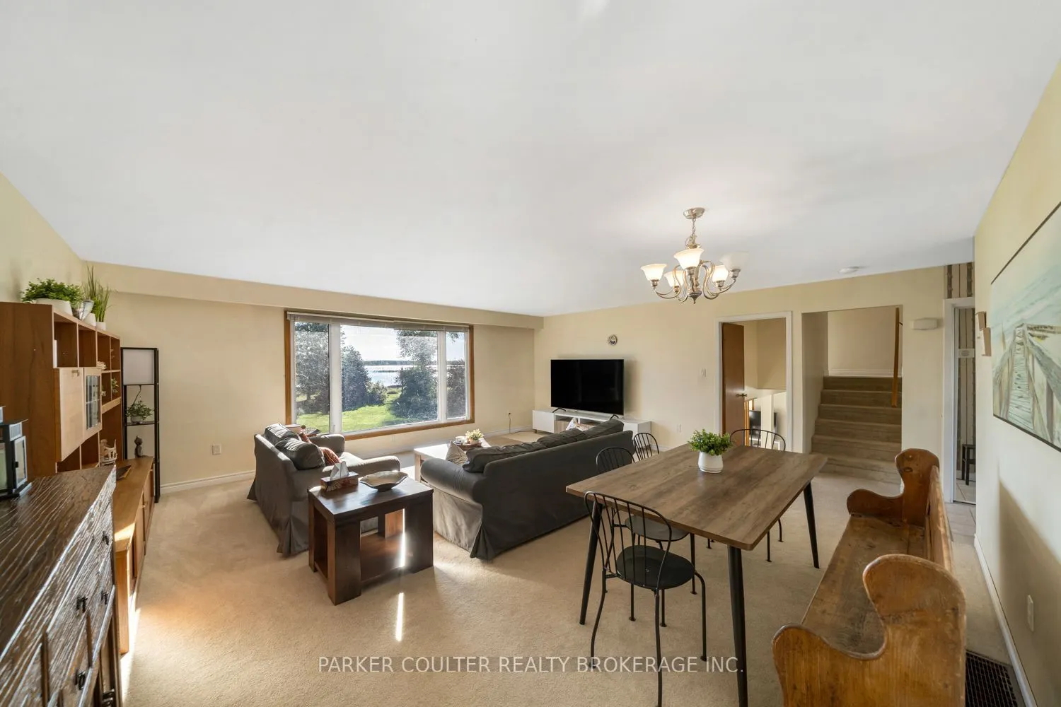 347 Macisaac Drive