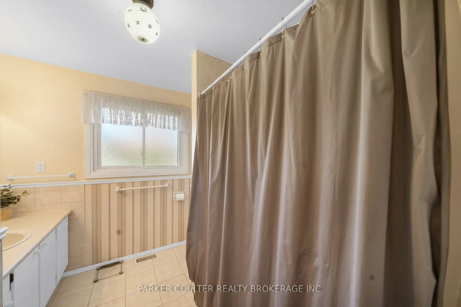 347 Macisaac Drive
