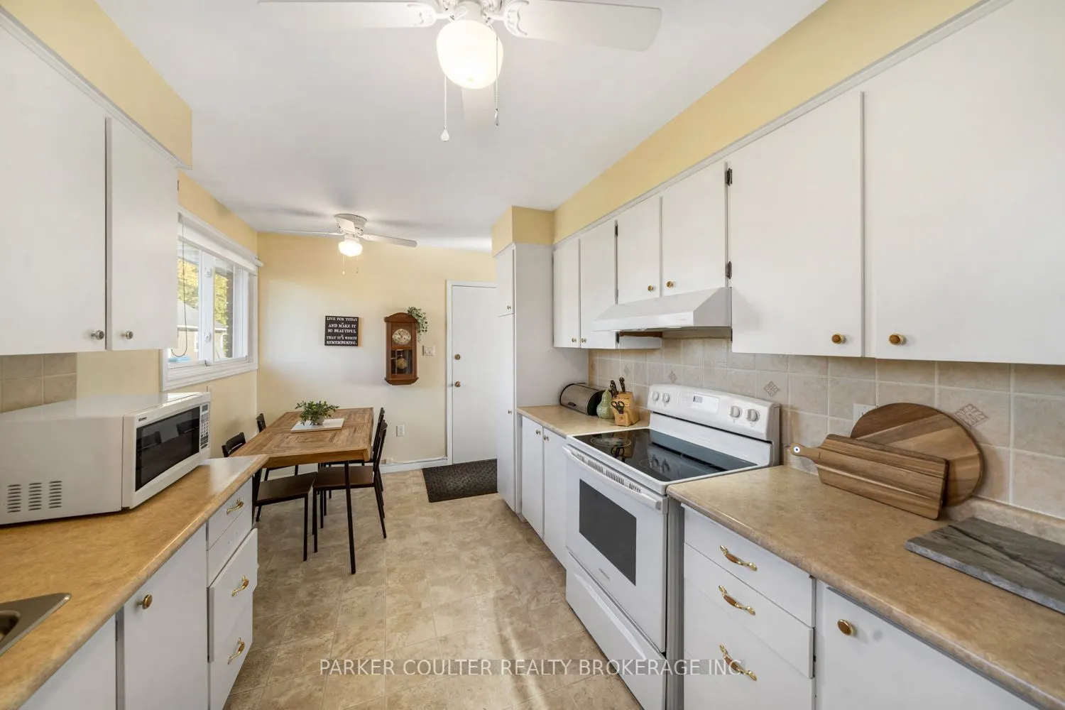 347 Macisaac Drive