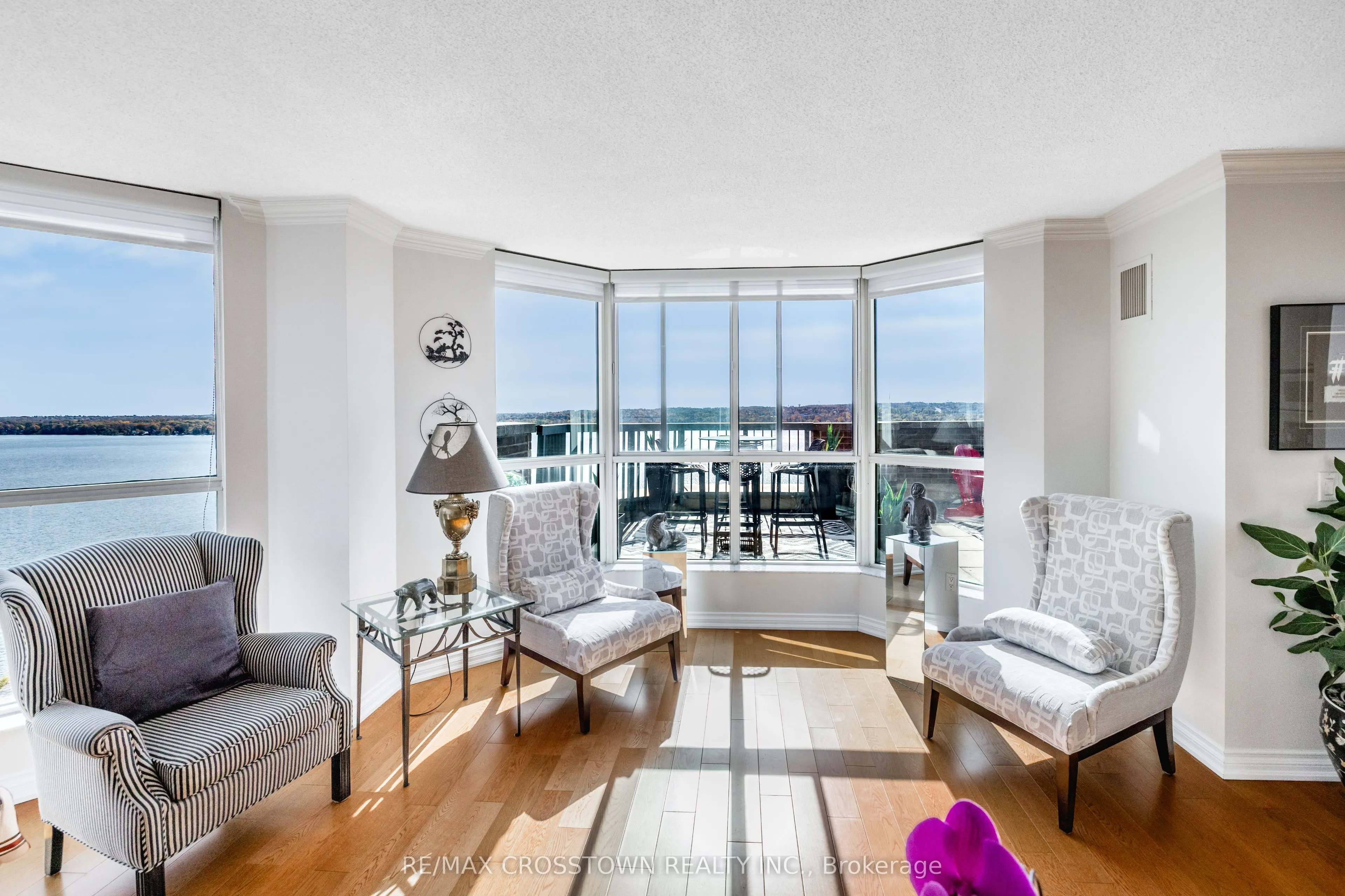 140 Dunlop Street E #1506