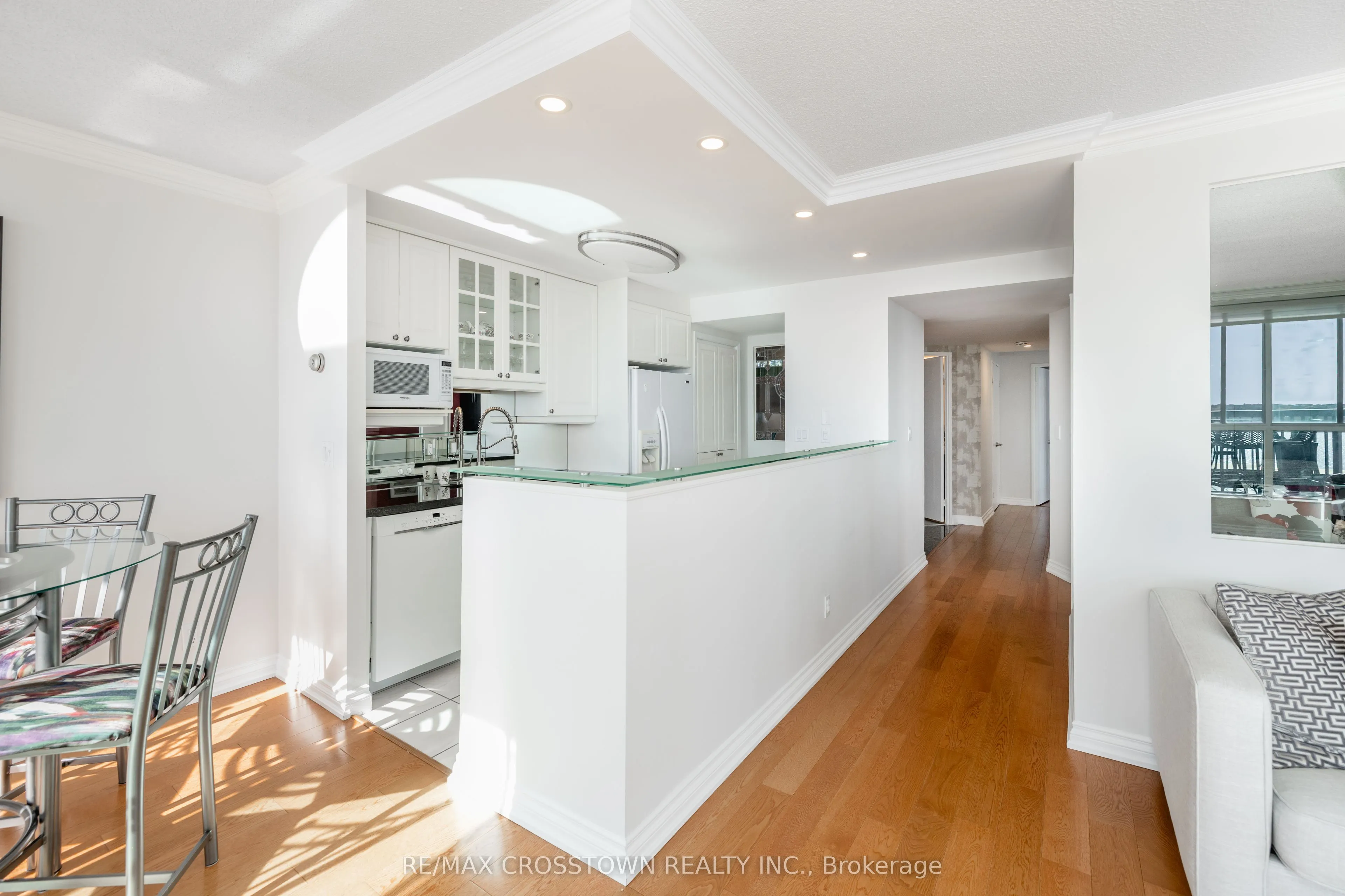 140 Dunlop Street E #1506