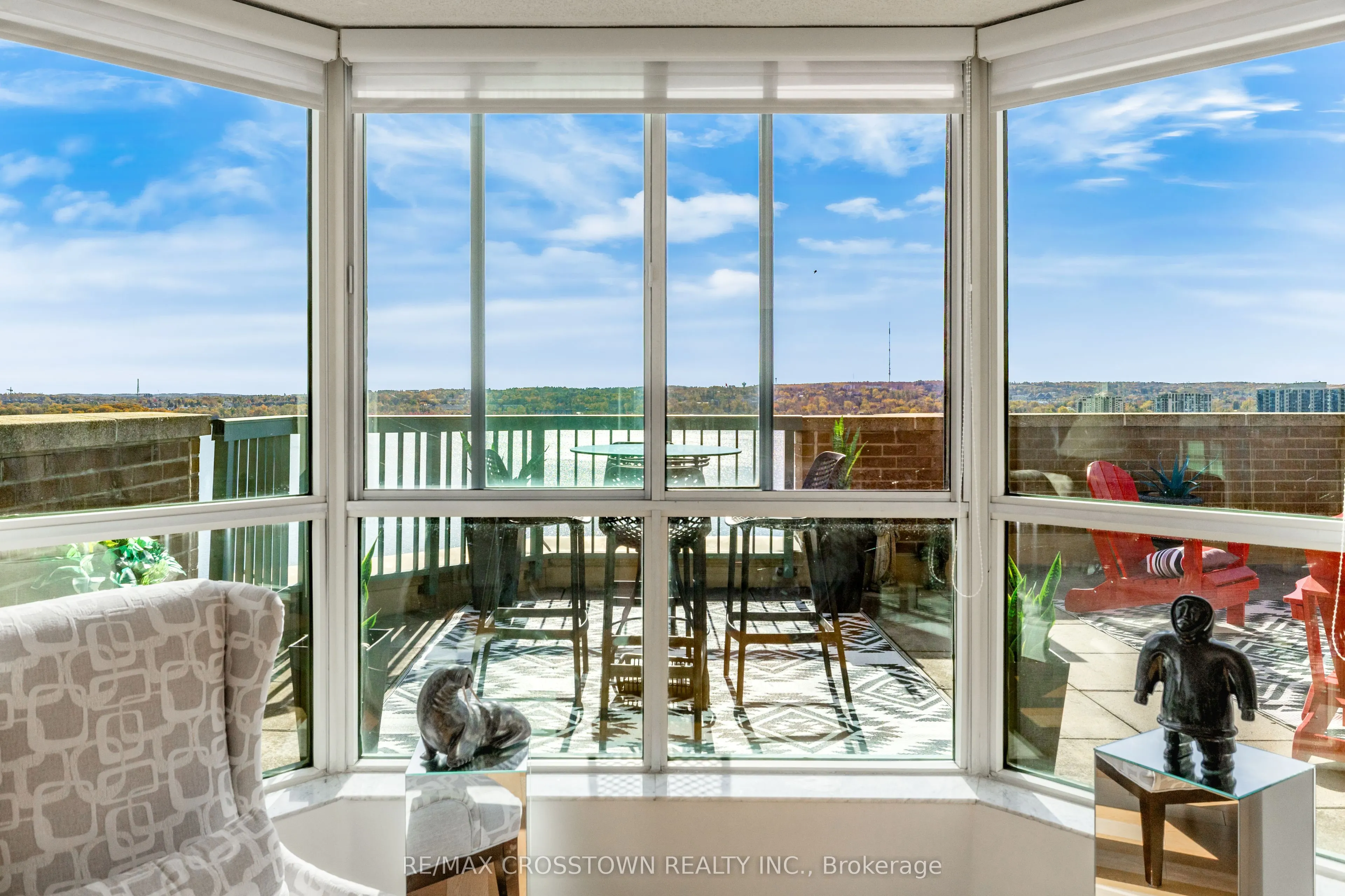 140 Dunlop Street E #1506