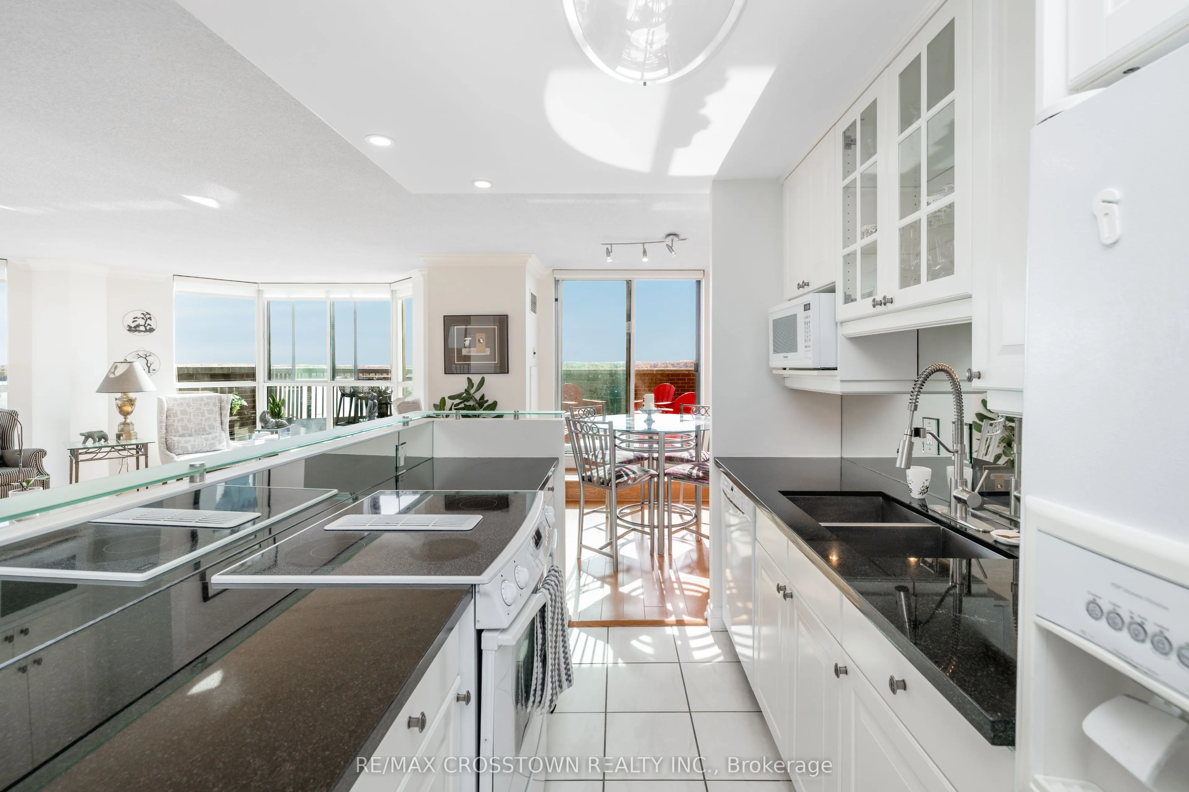 140 Dunlop Street E #1506