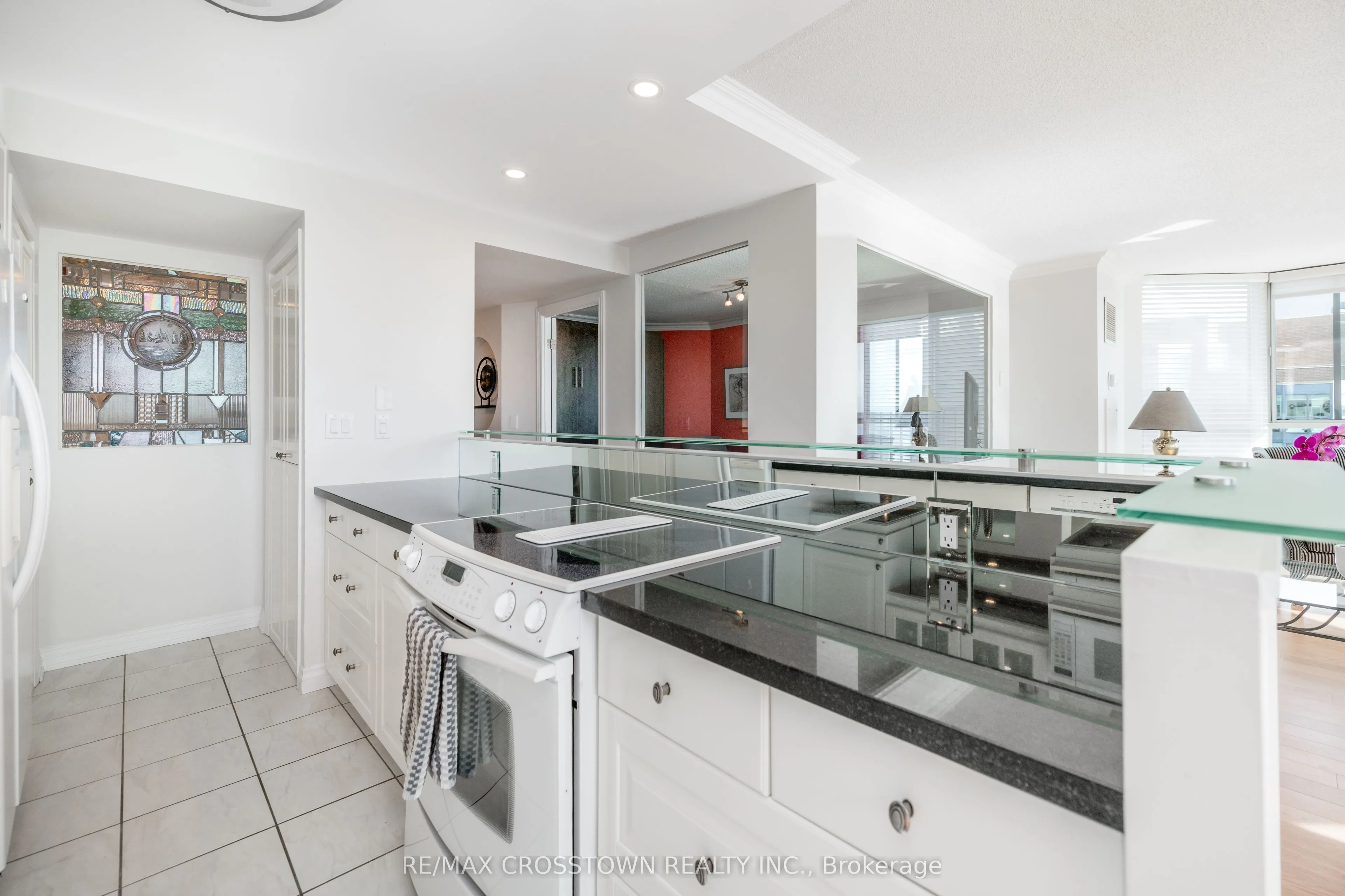 140 Dunlop Street E #1506