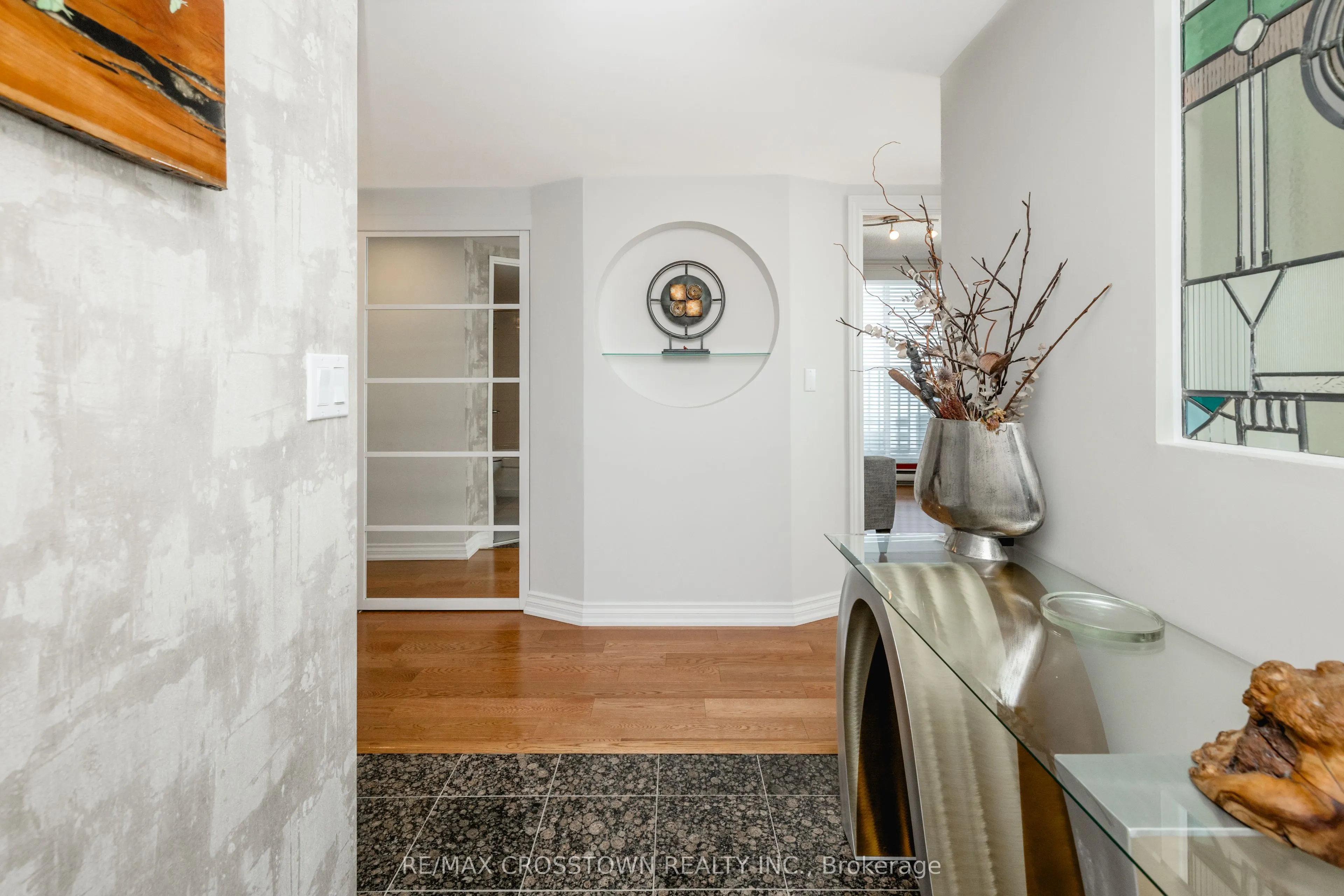 140 Dunlop Street E #1506