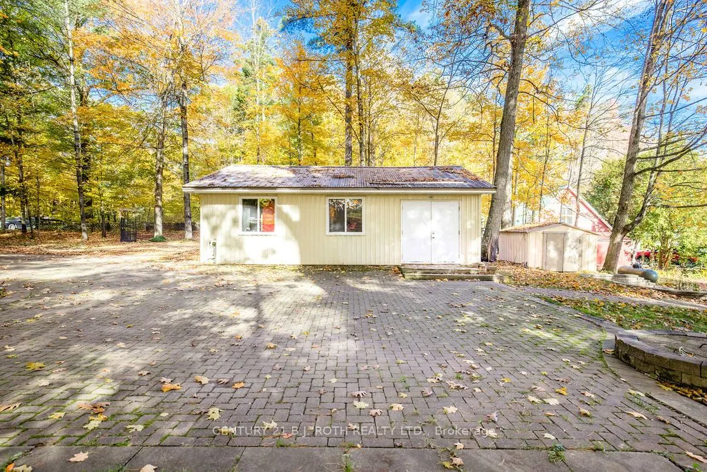 1909 Mcleod Drive