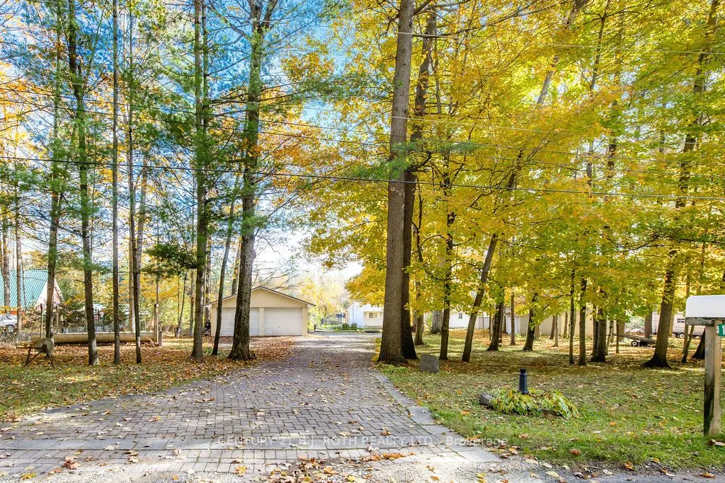 1909 Mcleod Drive