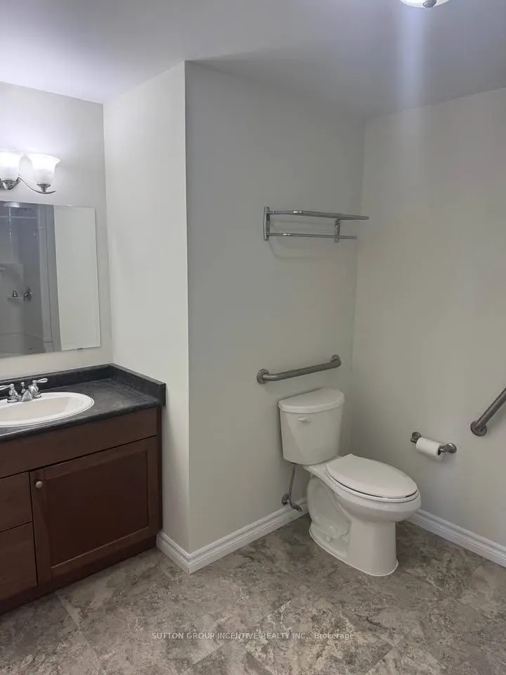 496 Yonge Street #204