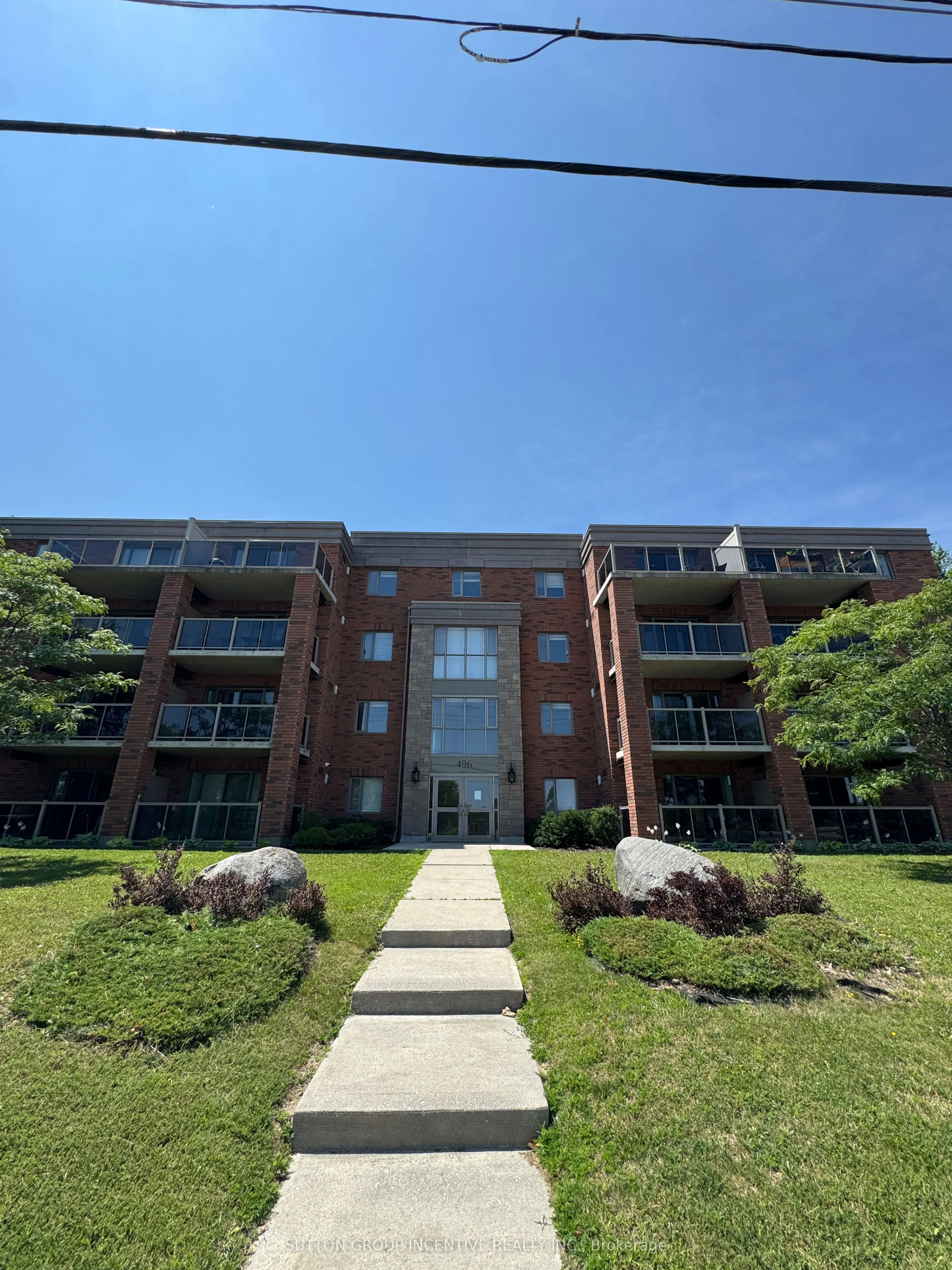 496 Yonge Street #405