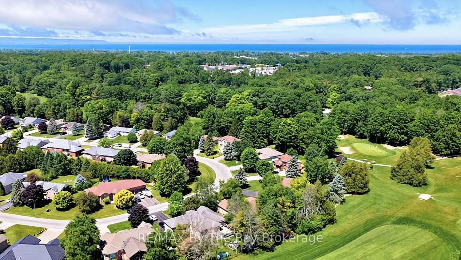 54 Fairway Crescent