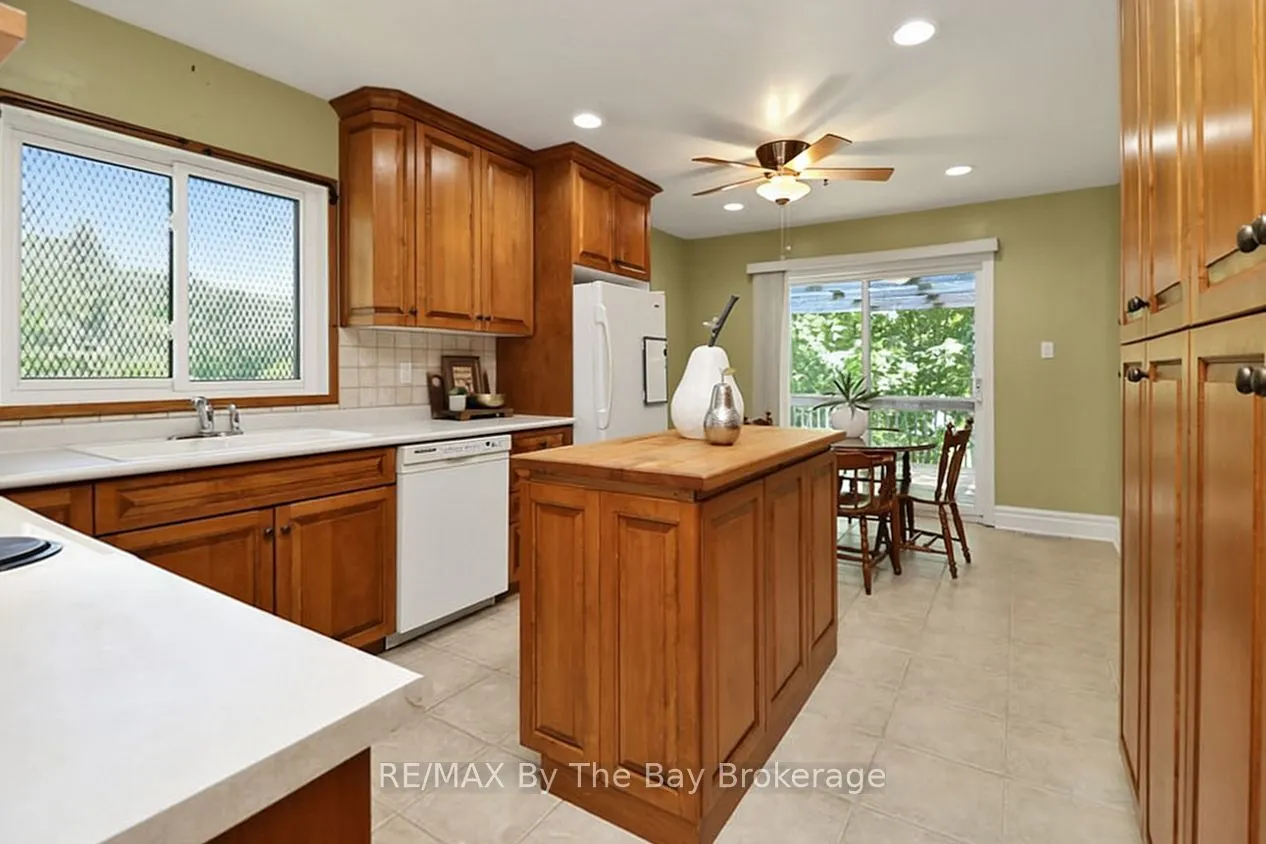 54 Fairway Crescent