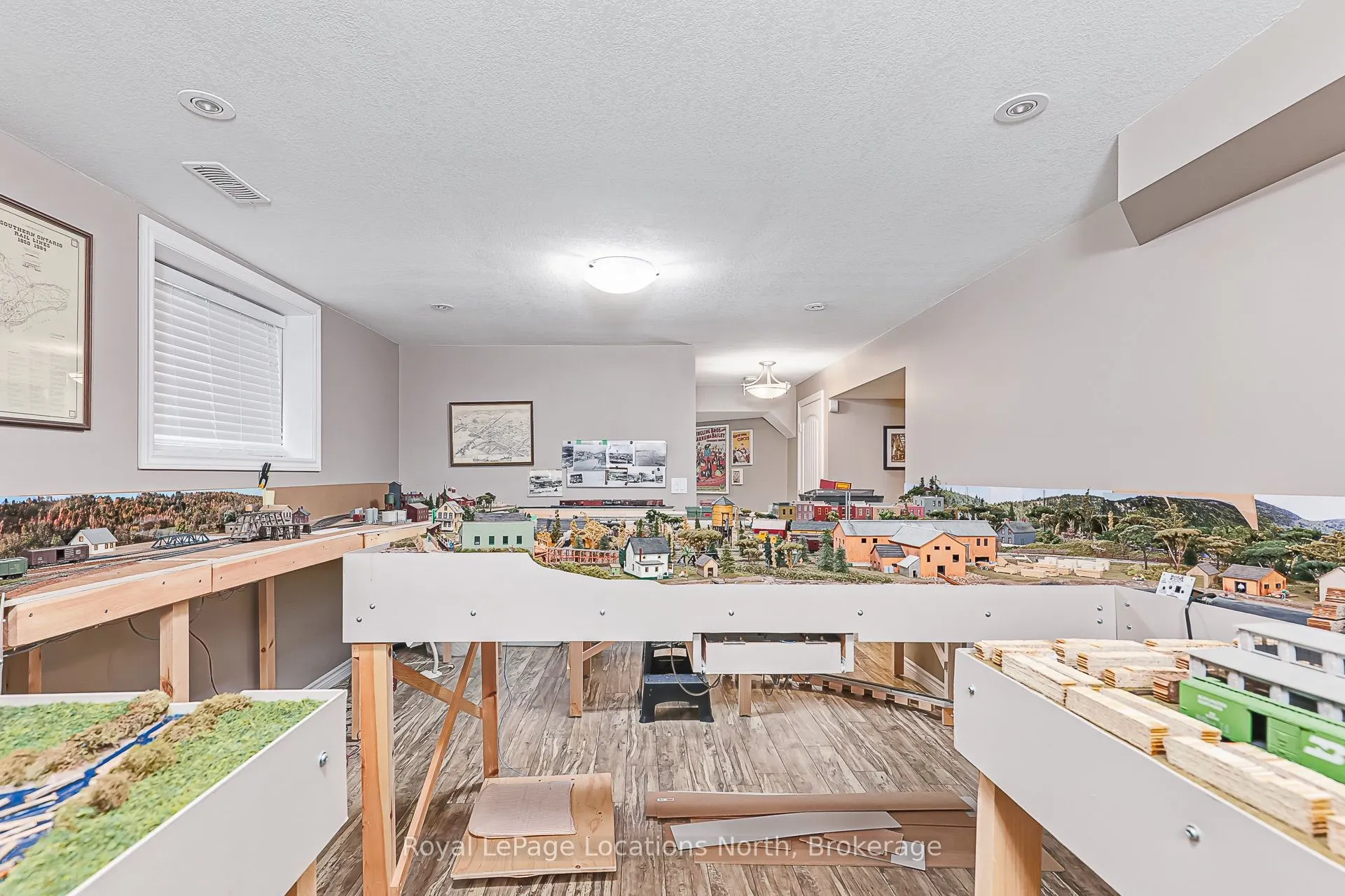 7 Kayla Crescent