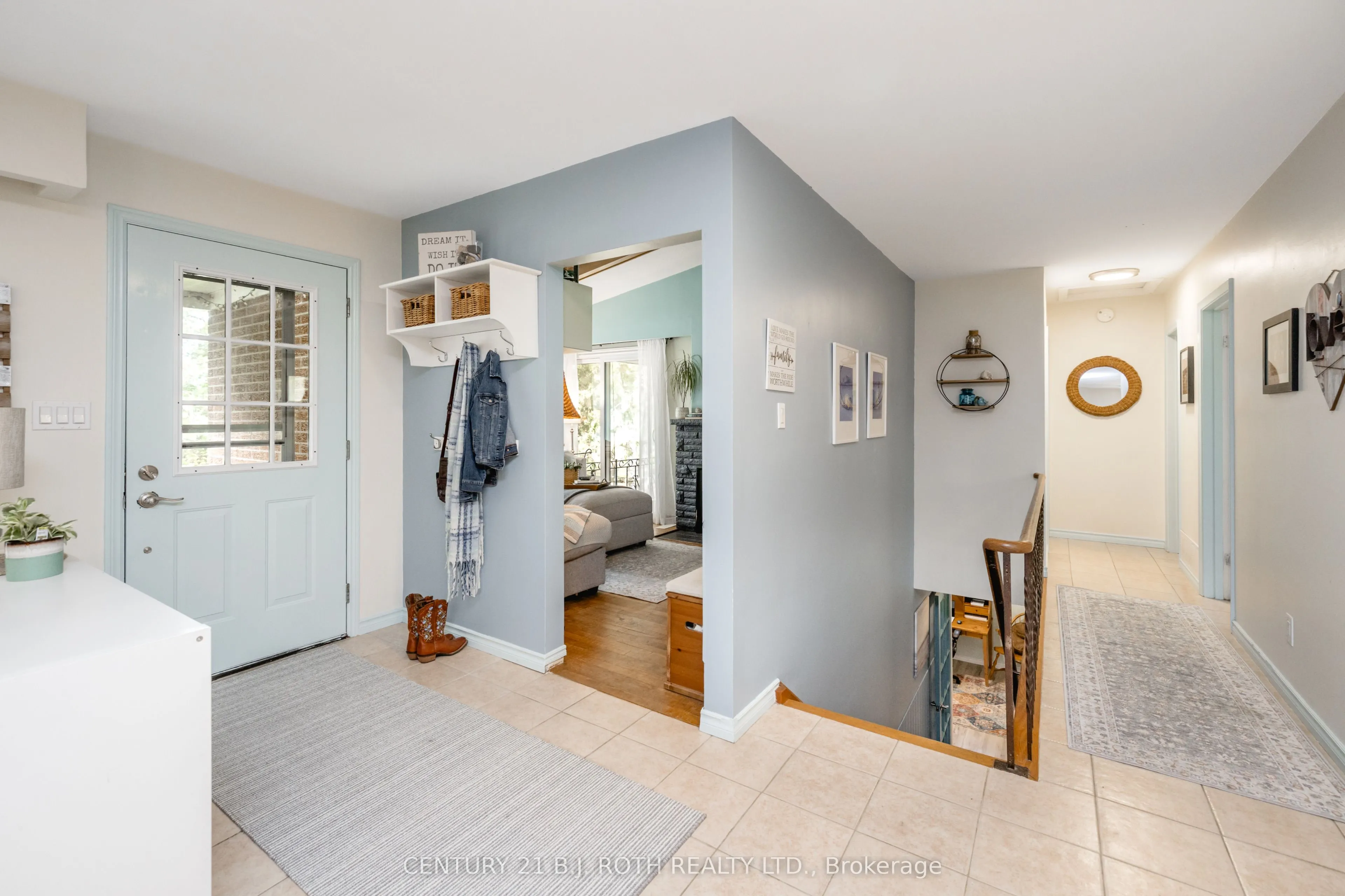 61 Ward Avenue