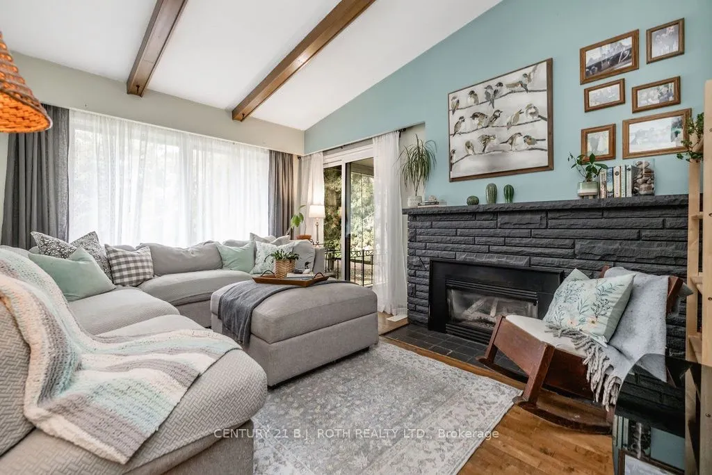 61 Ward Avenue