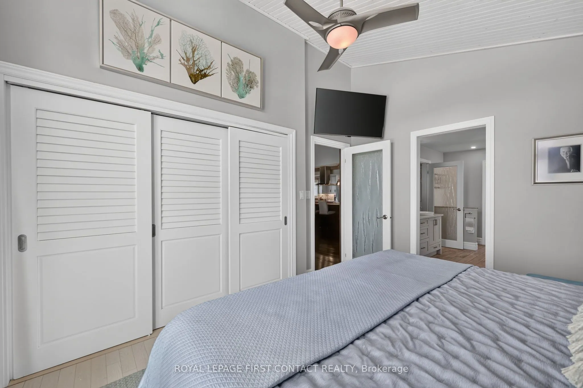 167 Lakeshore Road W