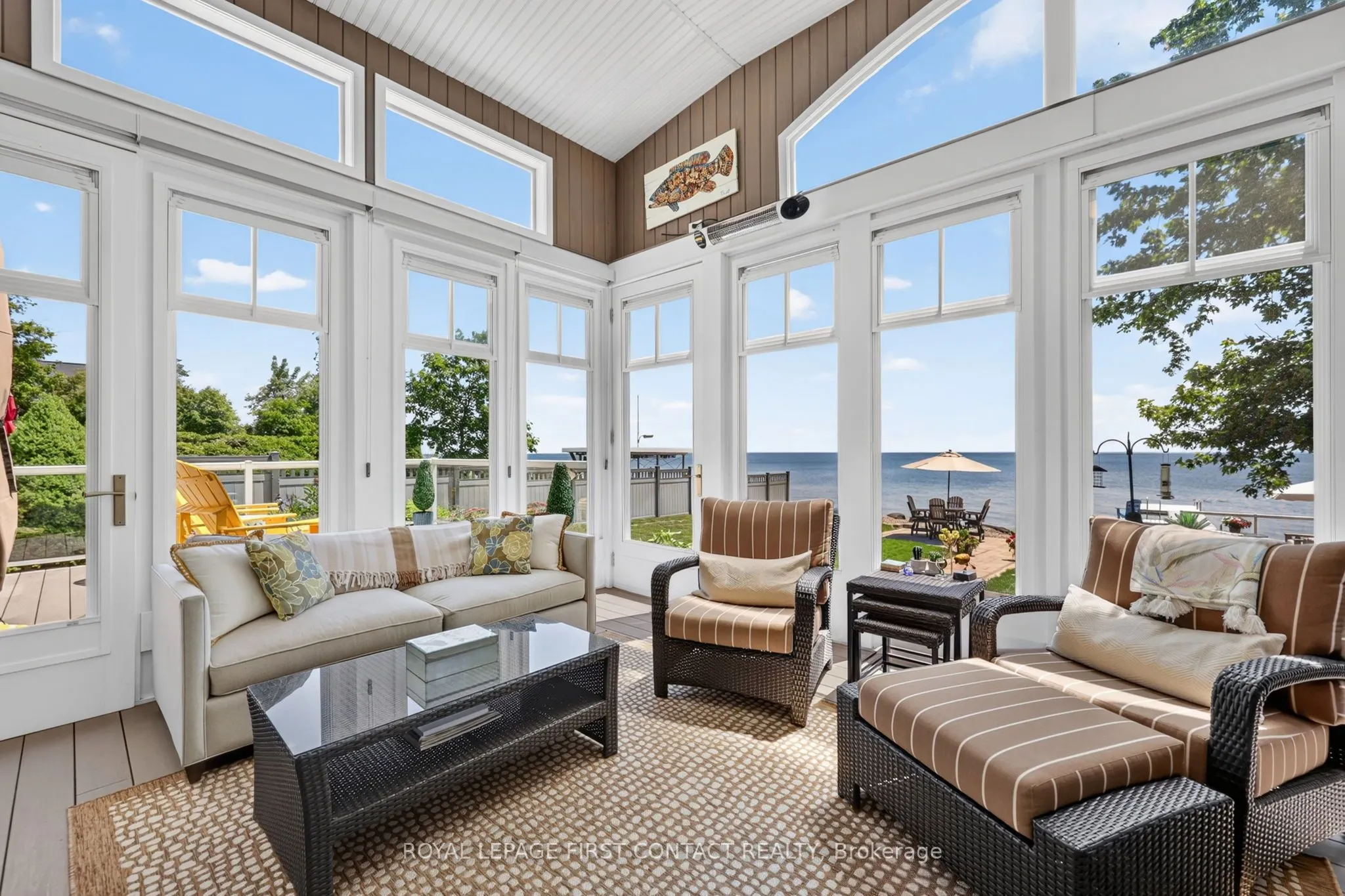167 Lakeshore Road W