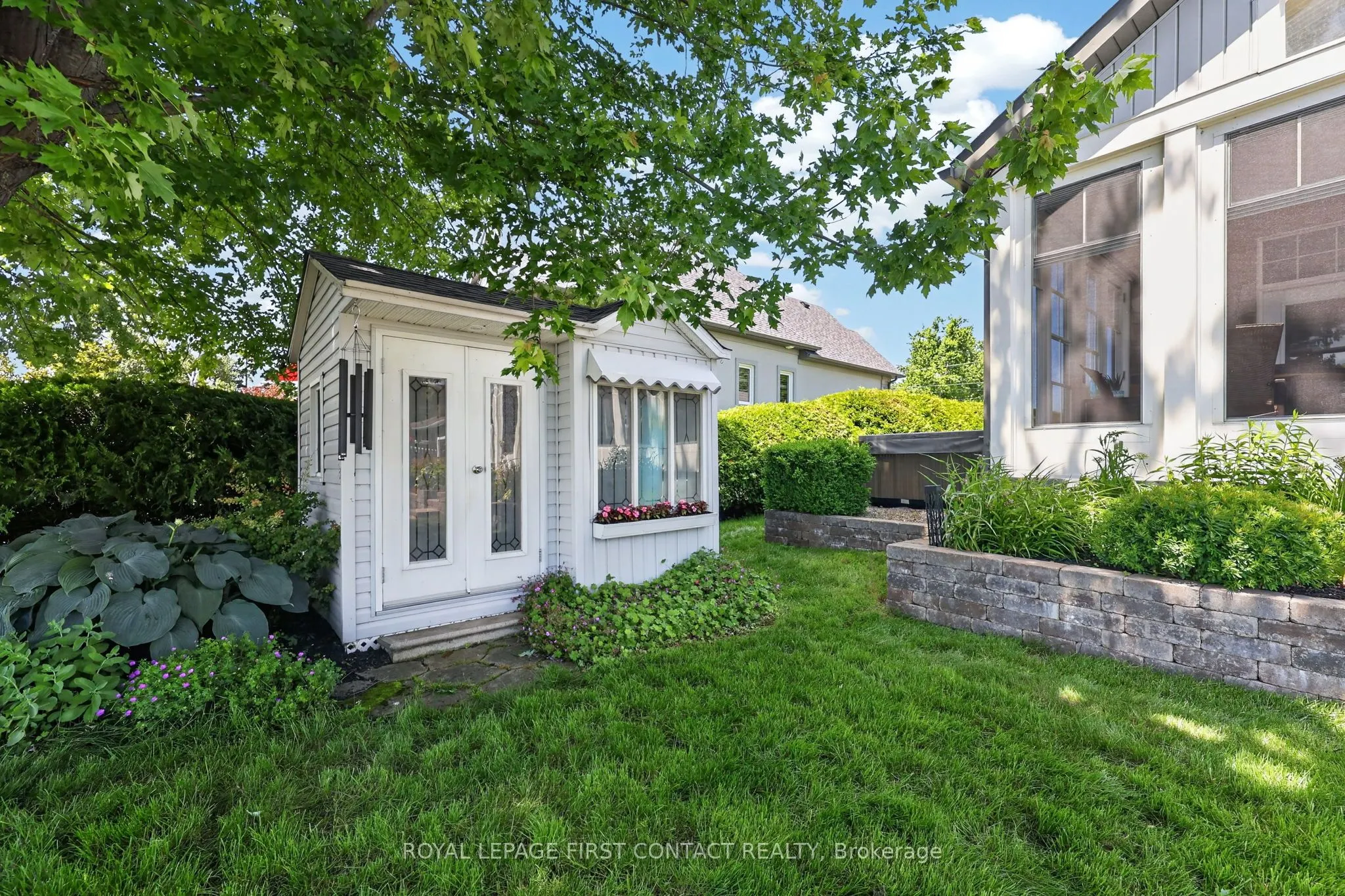 167 Lakeshore Road W
