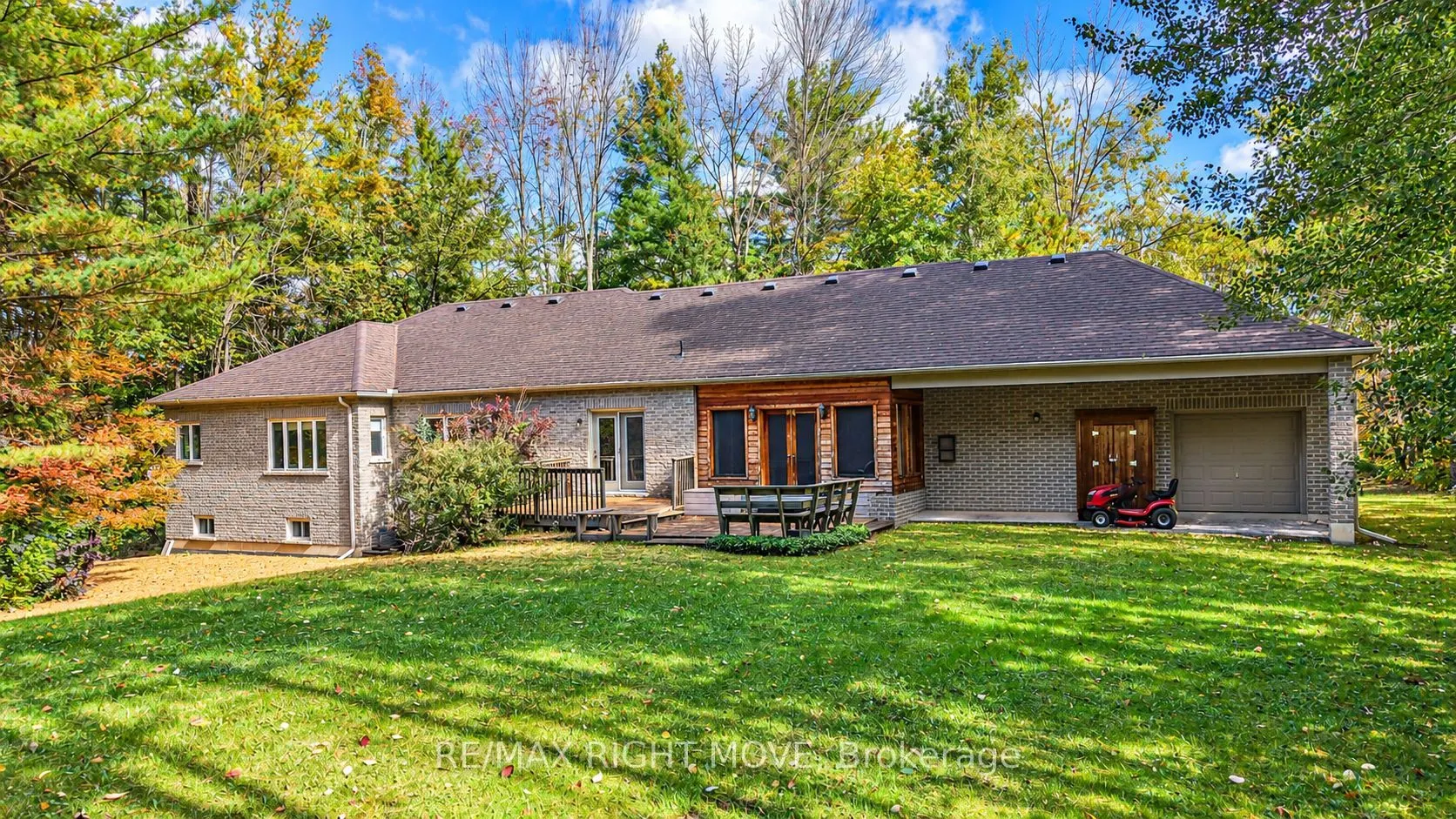 4200 Pine Valley Lane