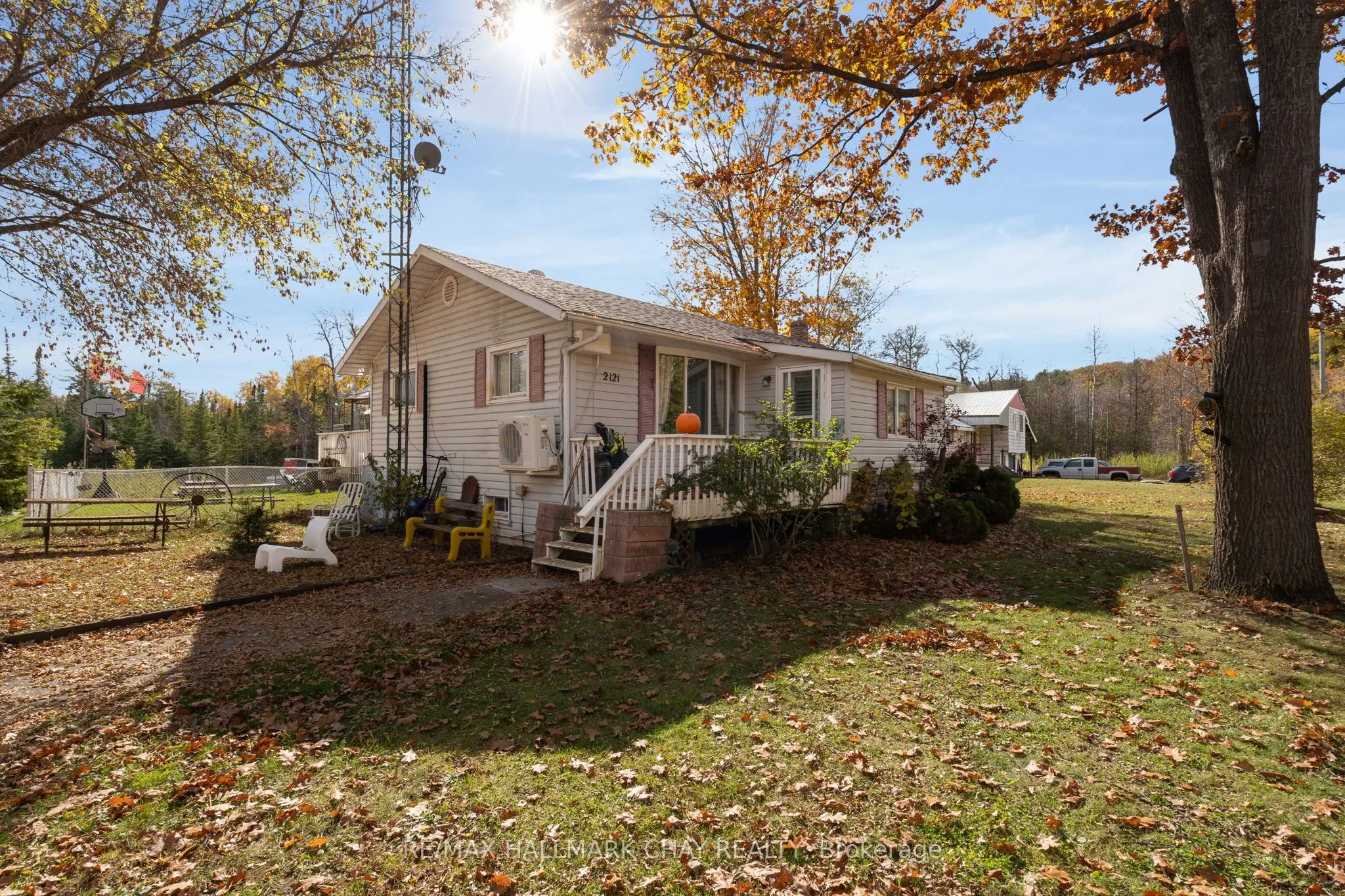 2121 Klondike Park Road