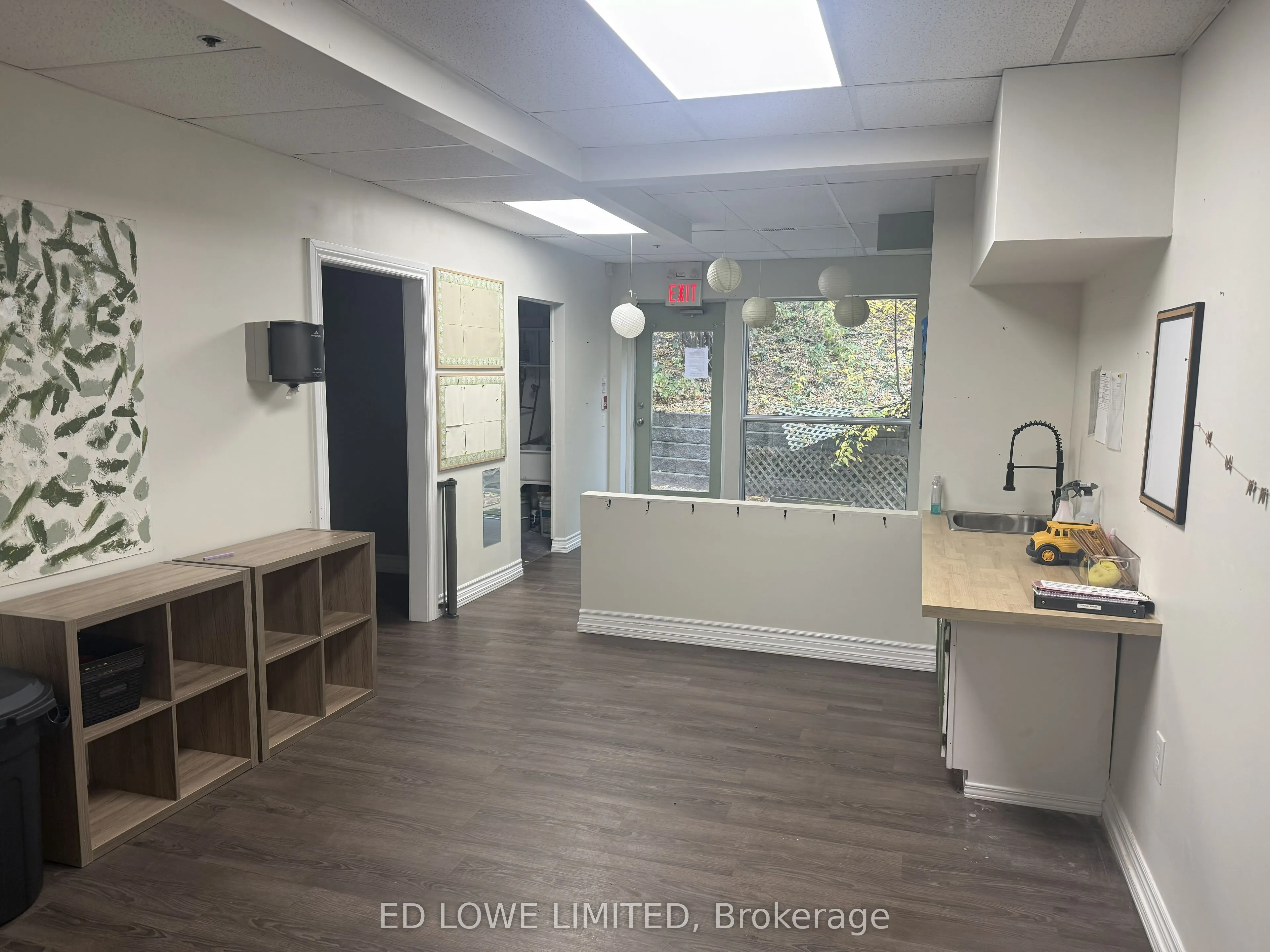 555 Mapleview Drive W #8 - 10a